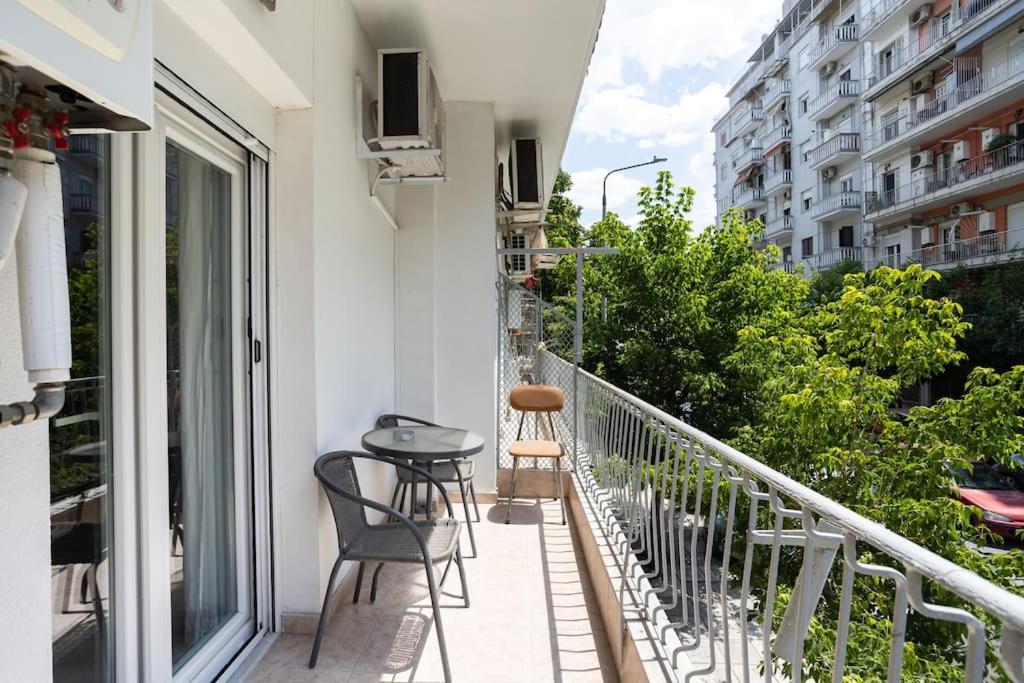 Sunny Retro Apartment near centre