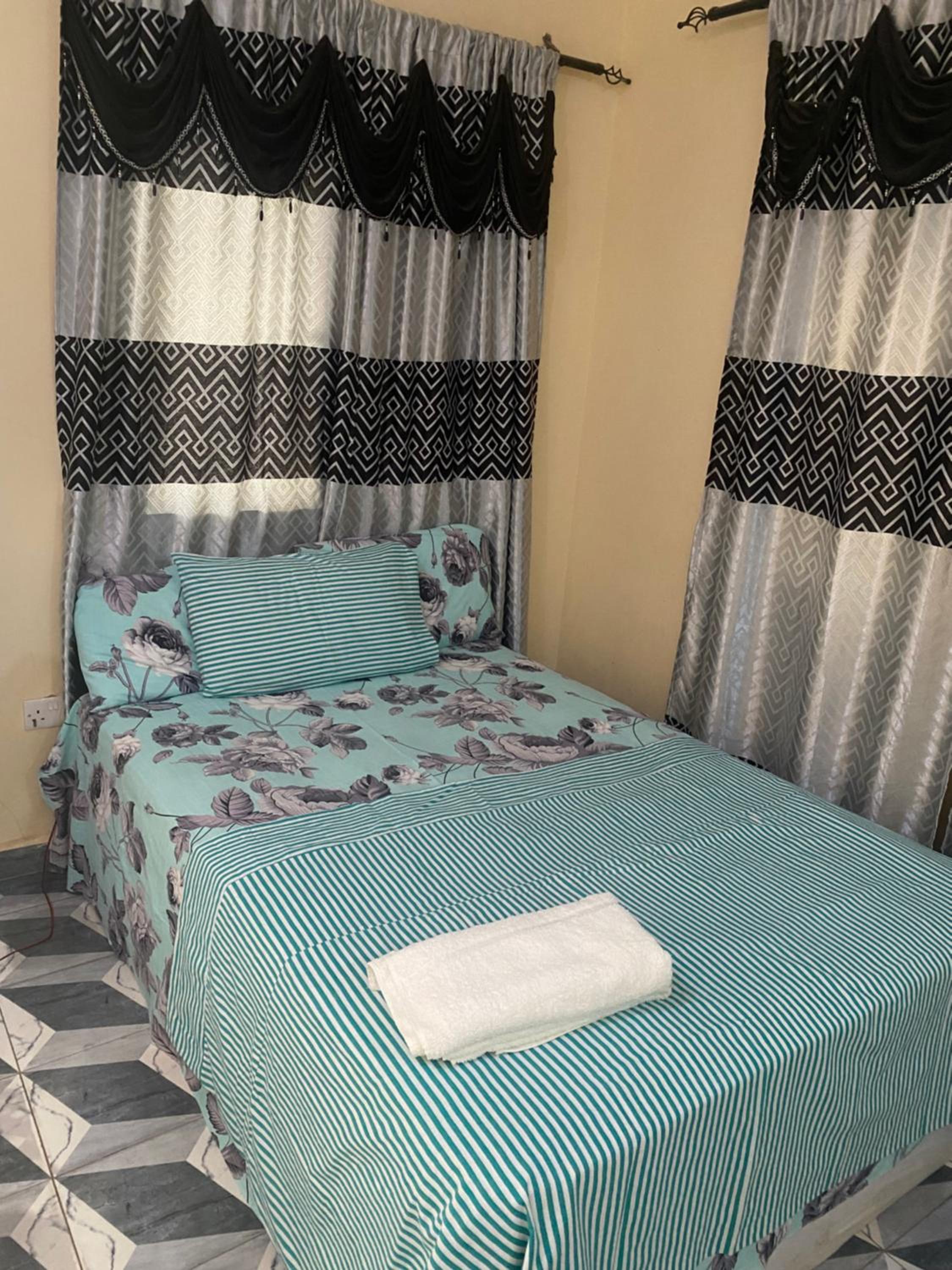 Georgianas Residence Kartong