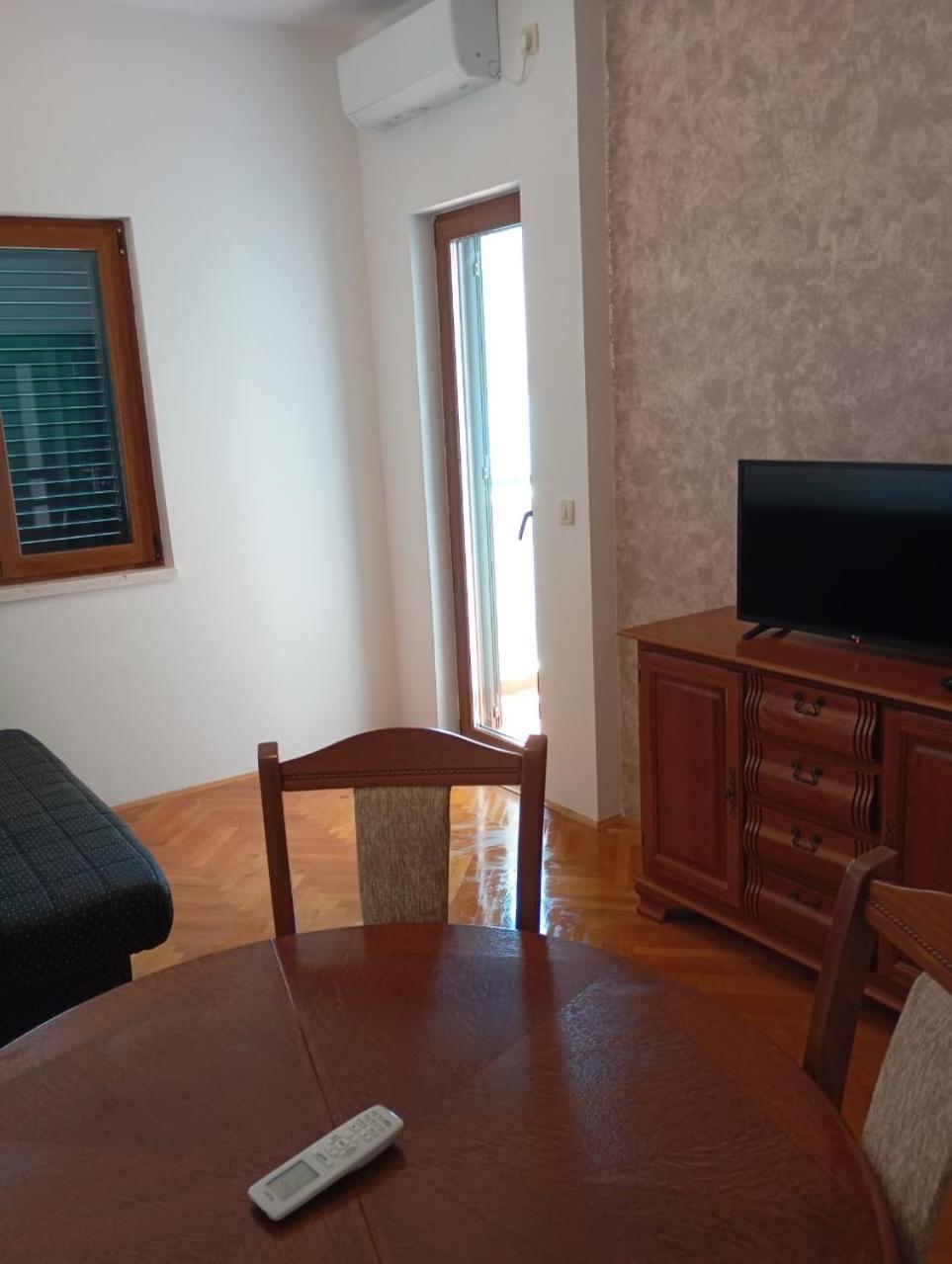 Apartments Cebra
