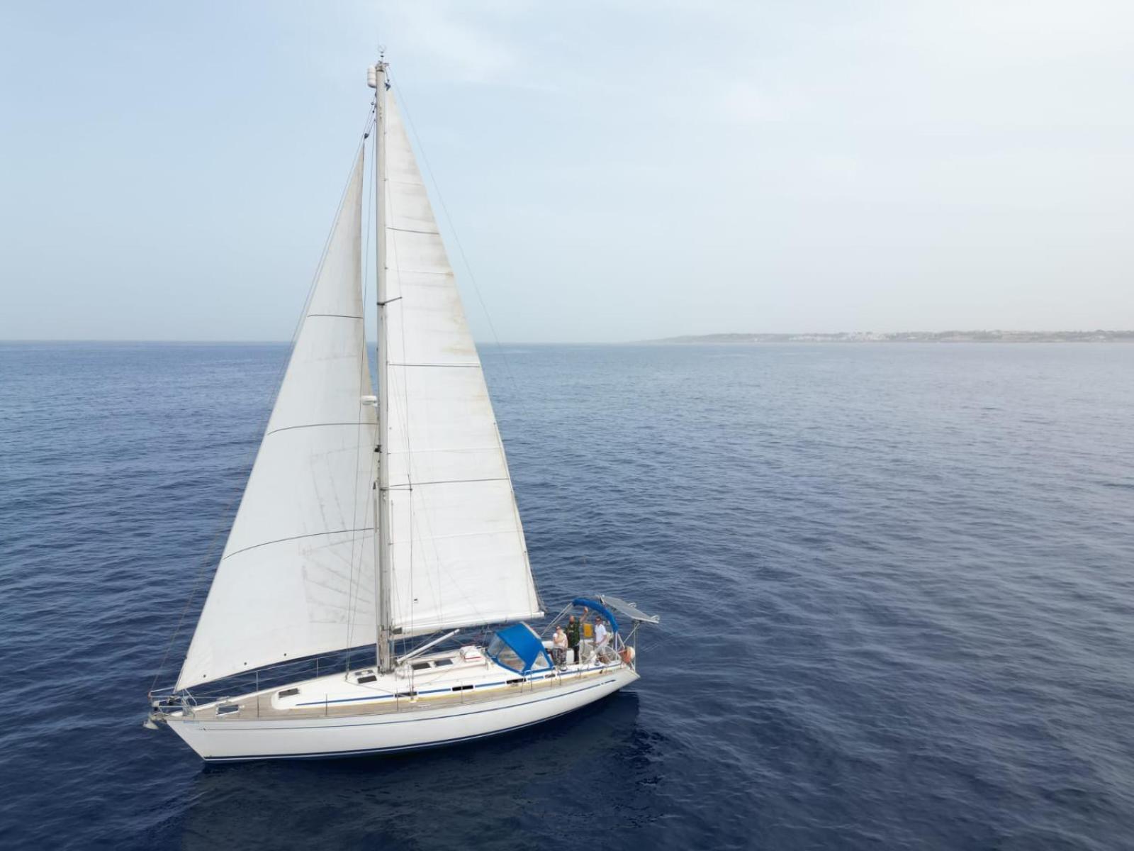Entire boat 3 cabins in Birgu vittoriosa view 3