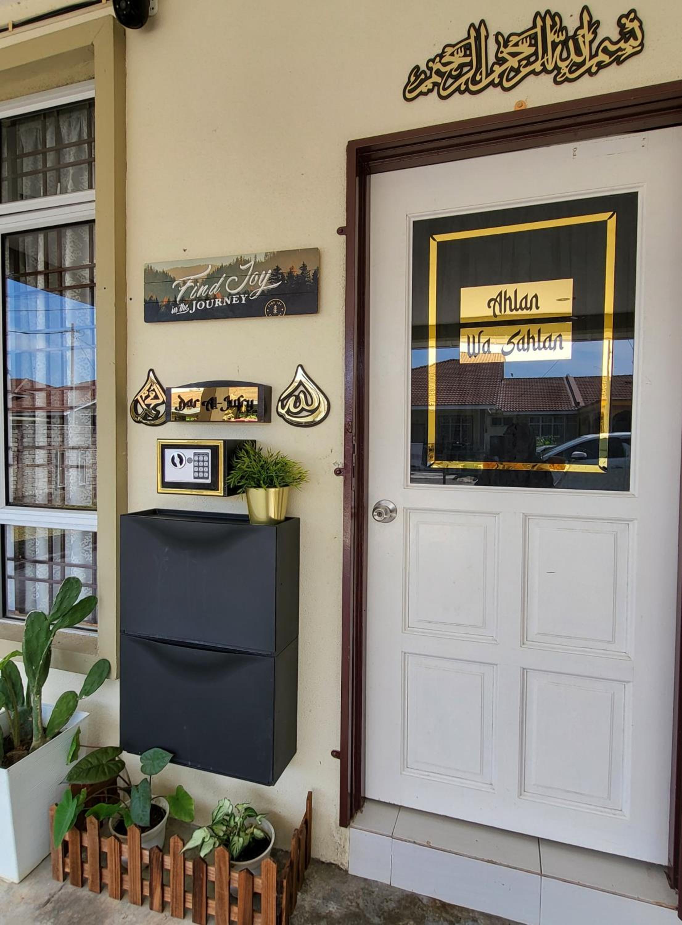 Homestay DAR AL - JUFRY fully aircond photo 4
