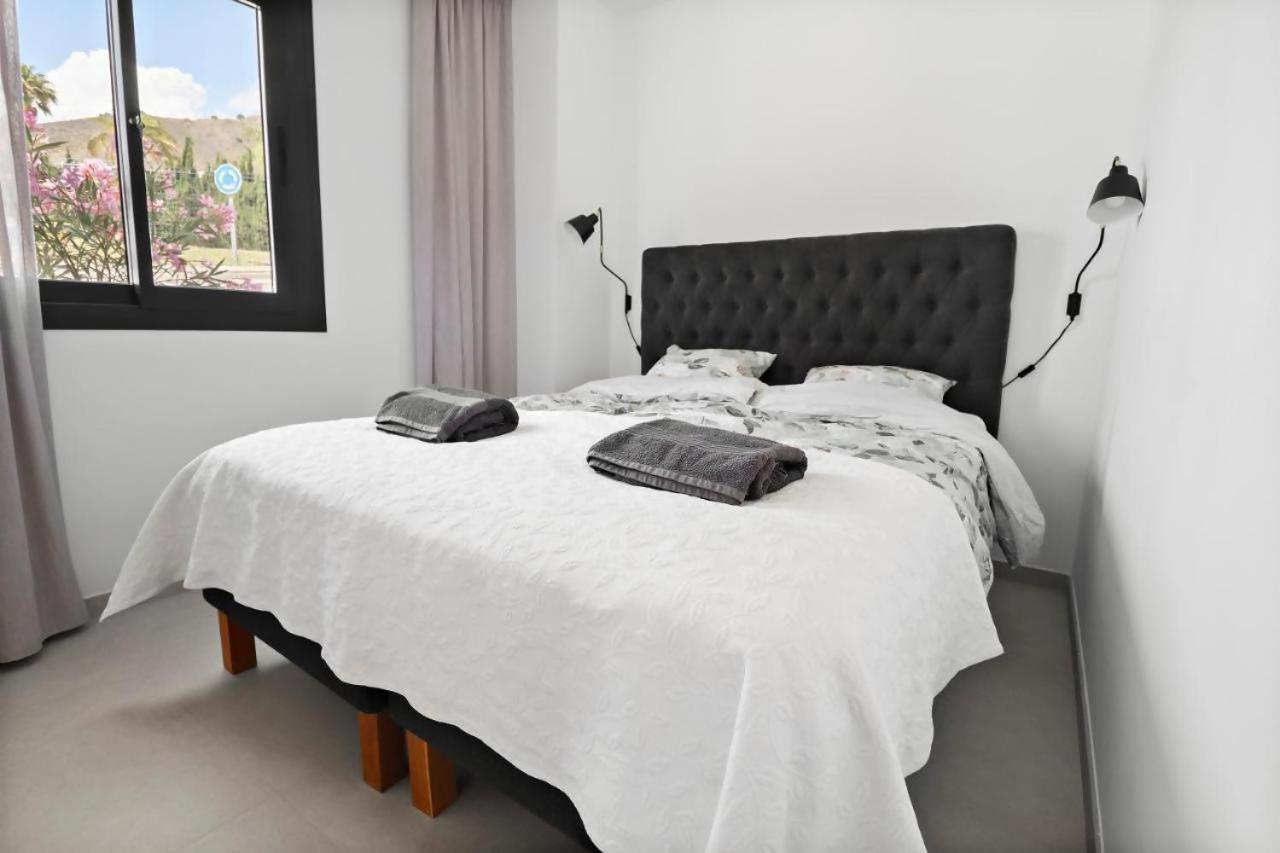 Nerja Apartamento con Piscina y Garaje