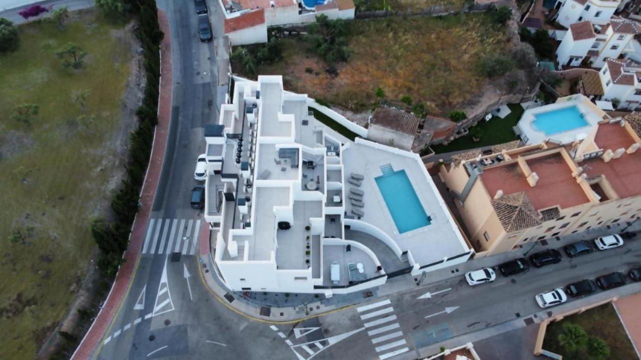 Nerja Apartamento con Piscina y Garaje