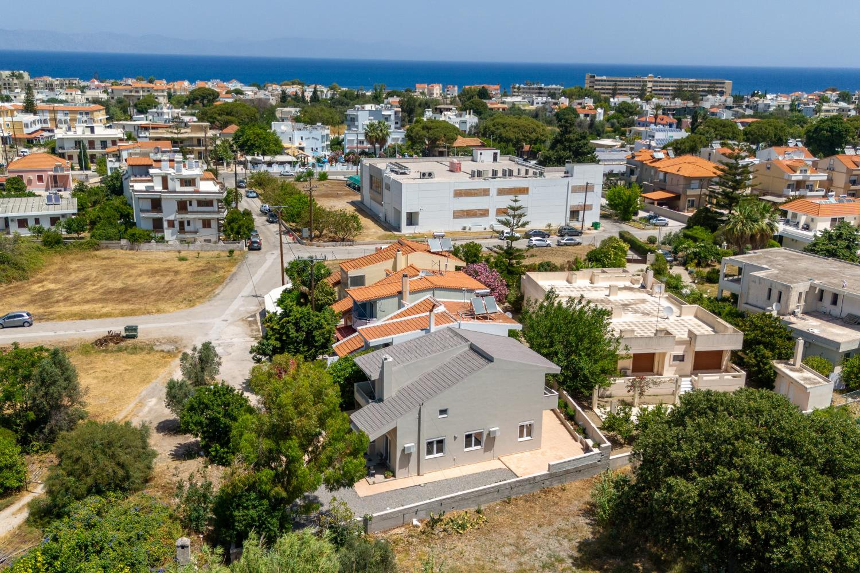 Shady Tree Villa view 3