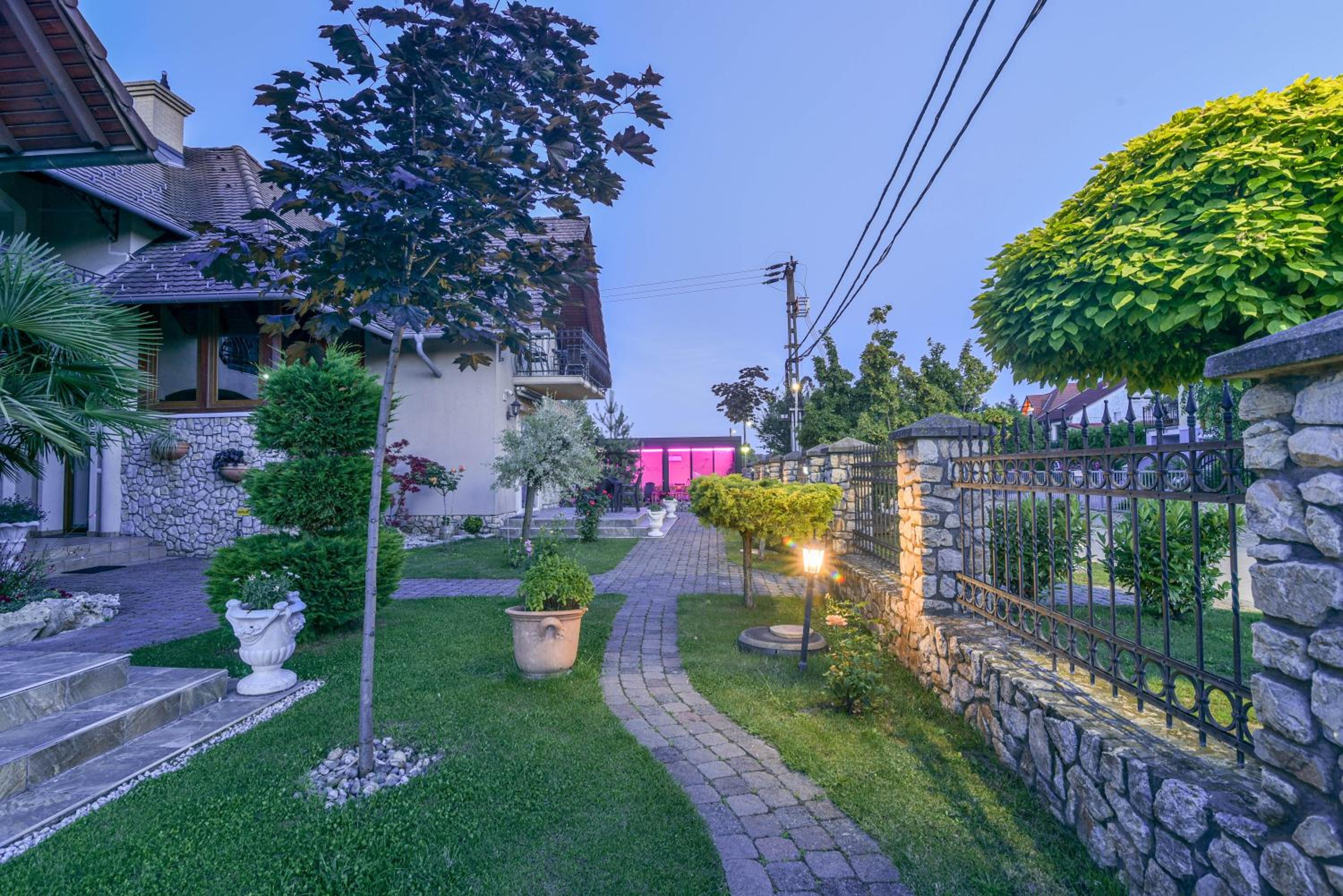 Helka Apartmanház
