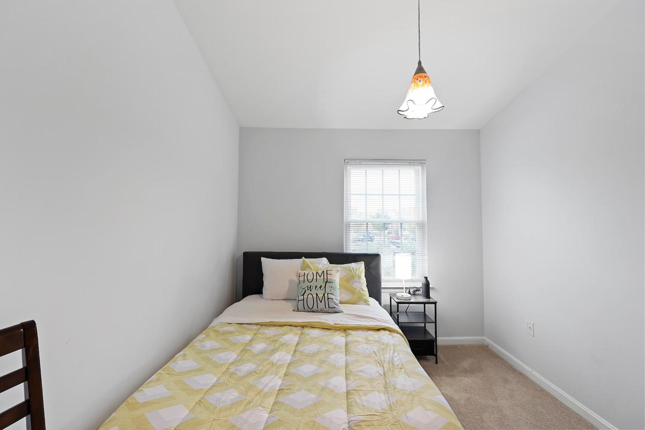 Spacious 3BR Townhouse with Balcony & Gym view 4