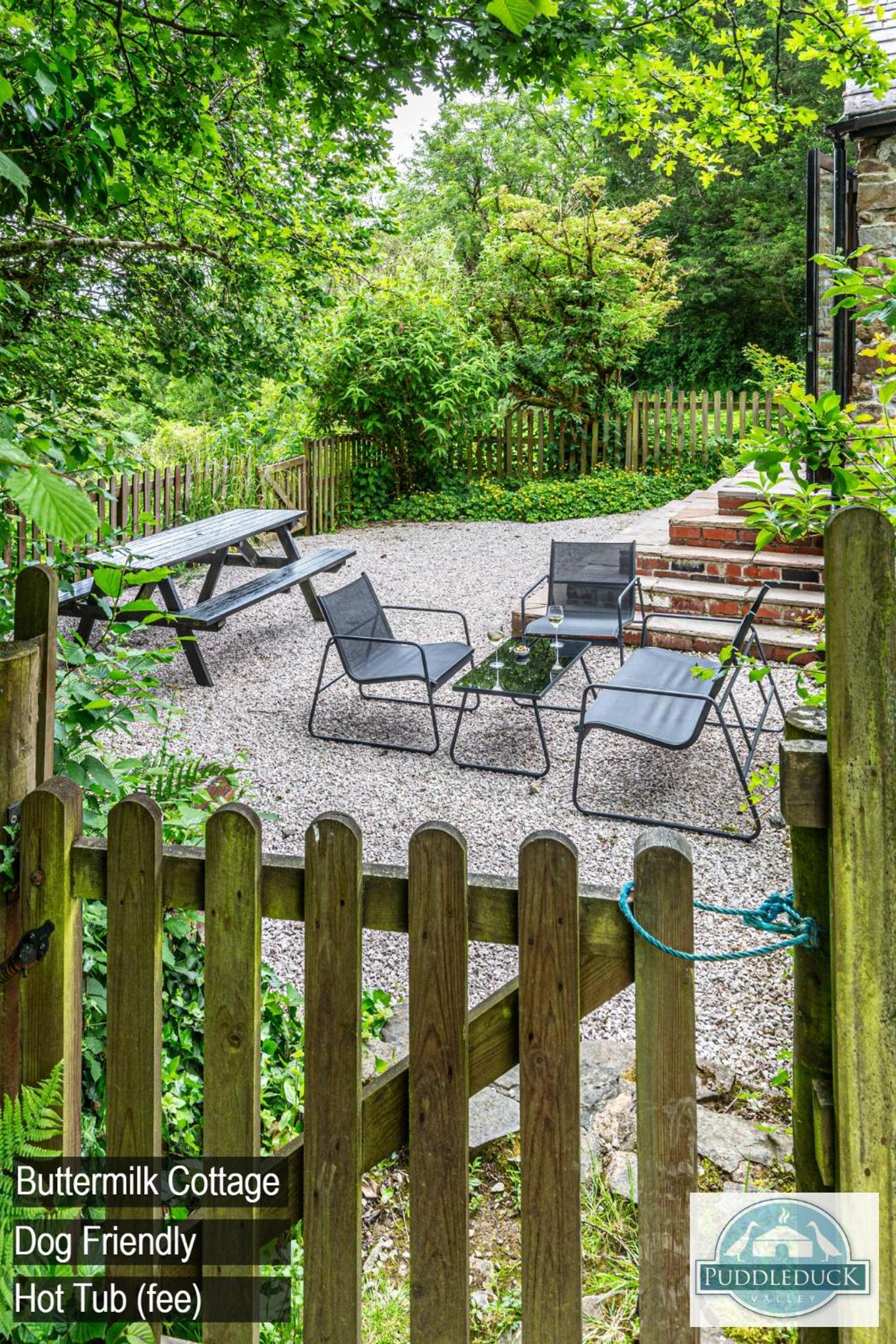 Puddleduck Valley - Dog Friendly