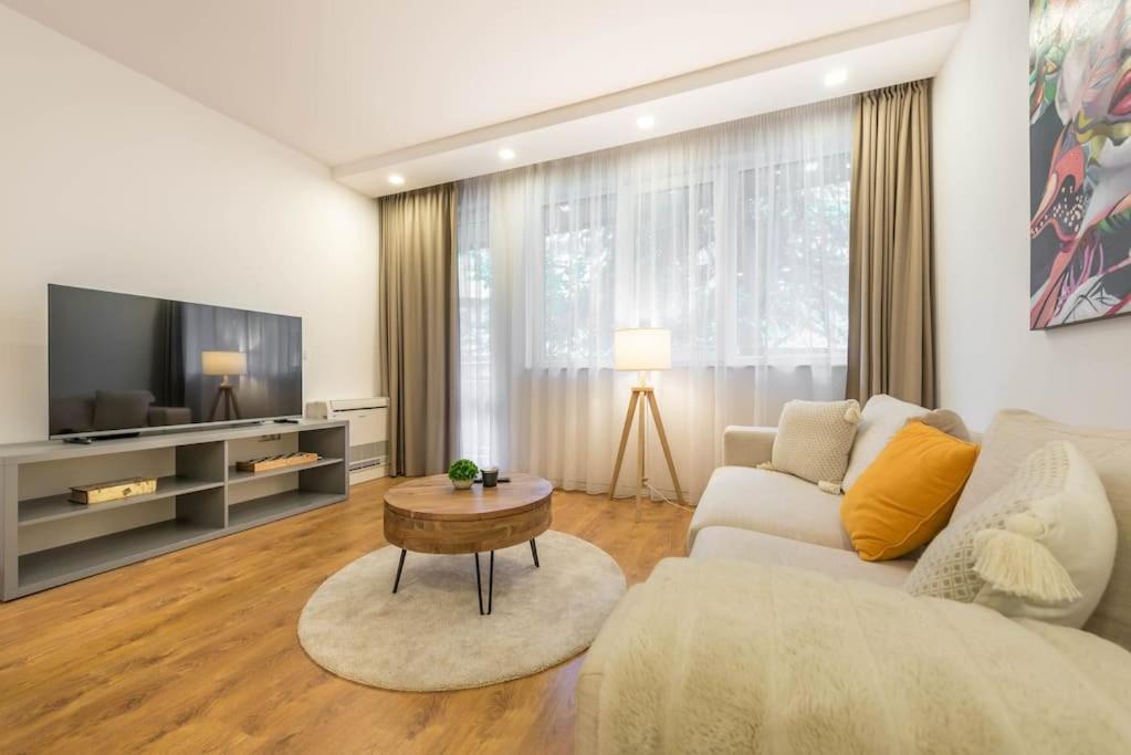 Aquarelle Breeze apartment