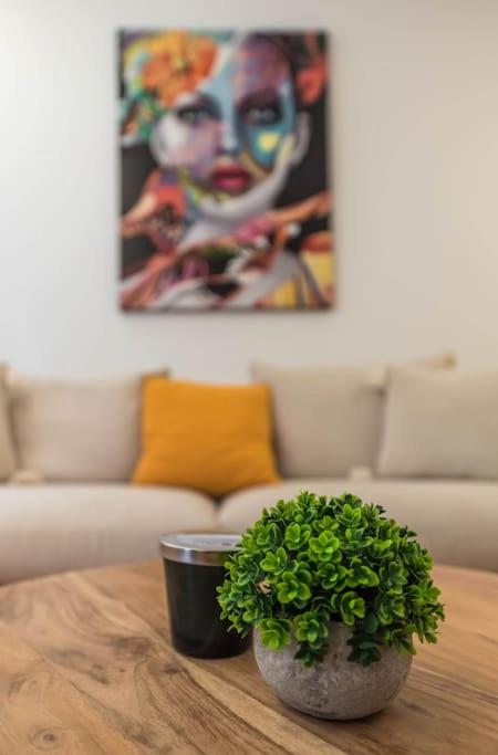 Aquarelle Breeze apartment