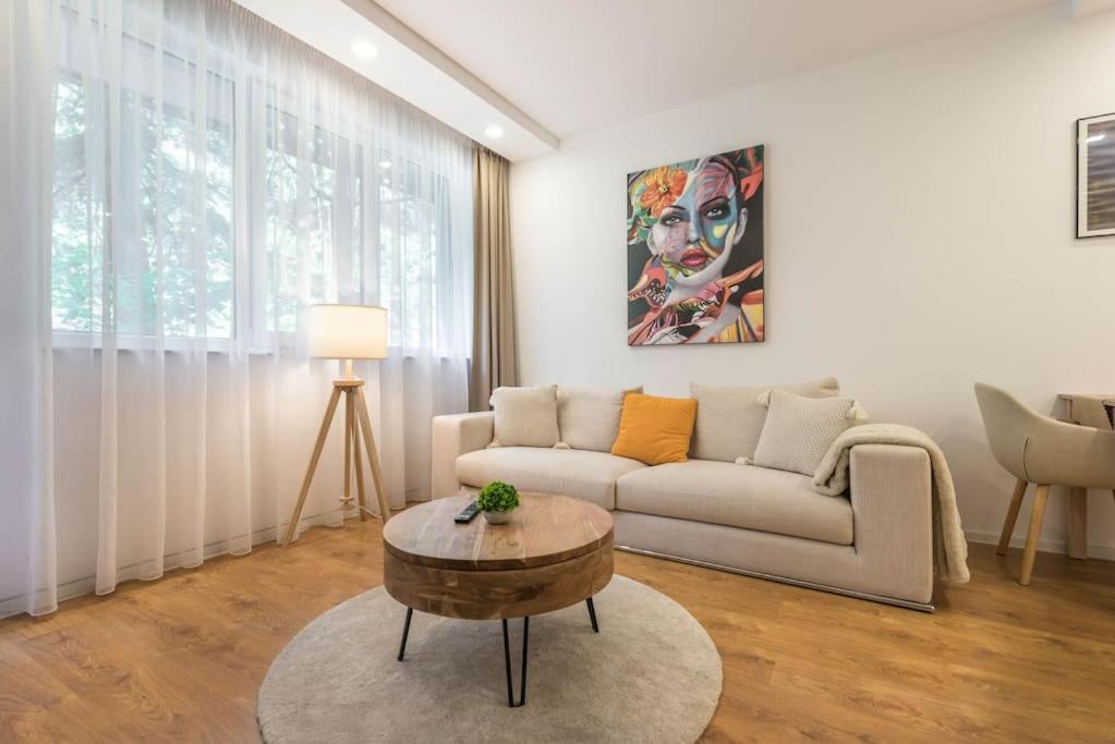 Aquarelle Breeze apartment