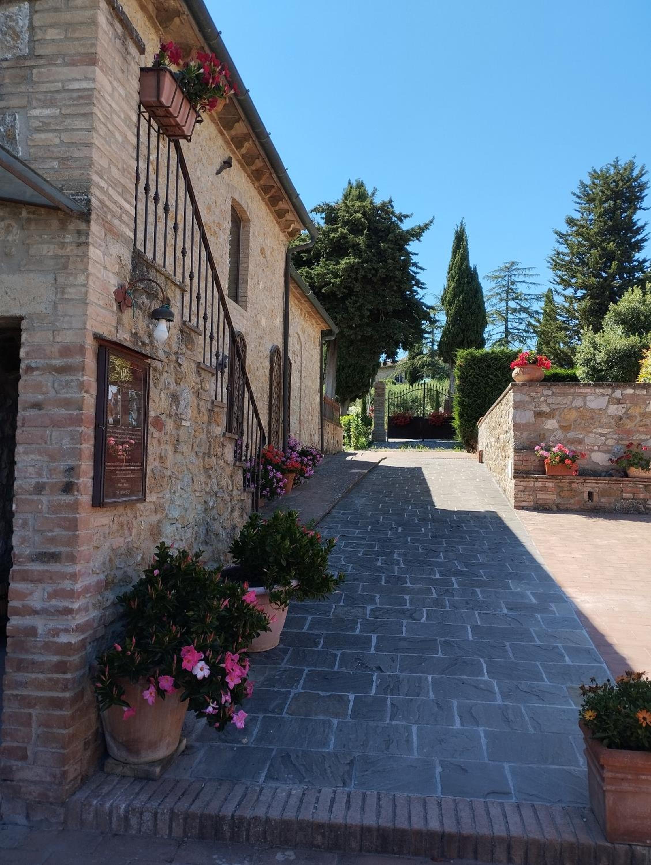 Rocca degli Olivi