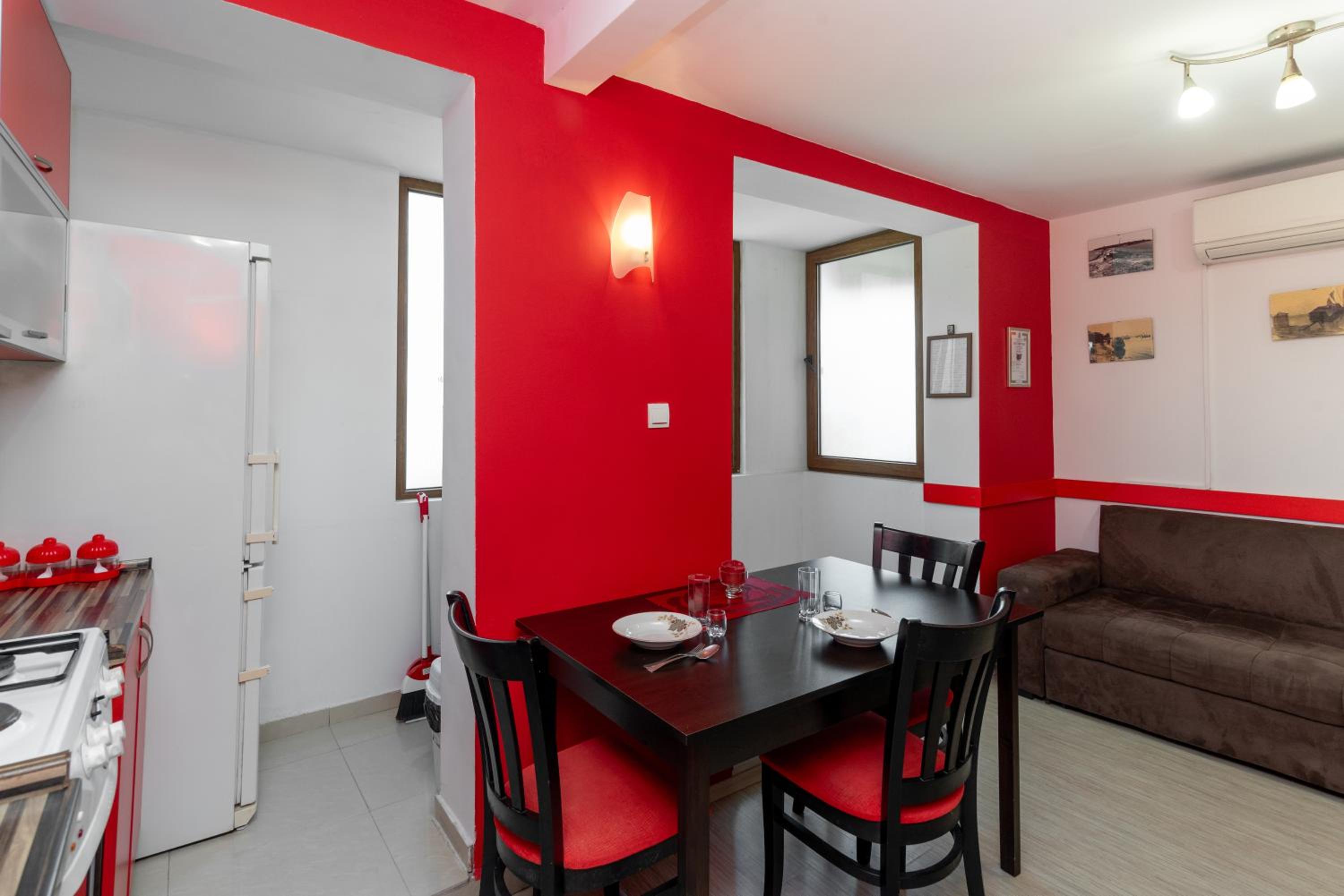 Royal Blue Apartments with Sea View in Old Nessebar