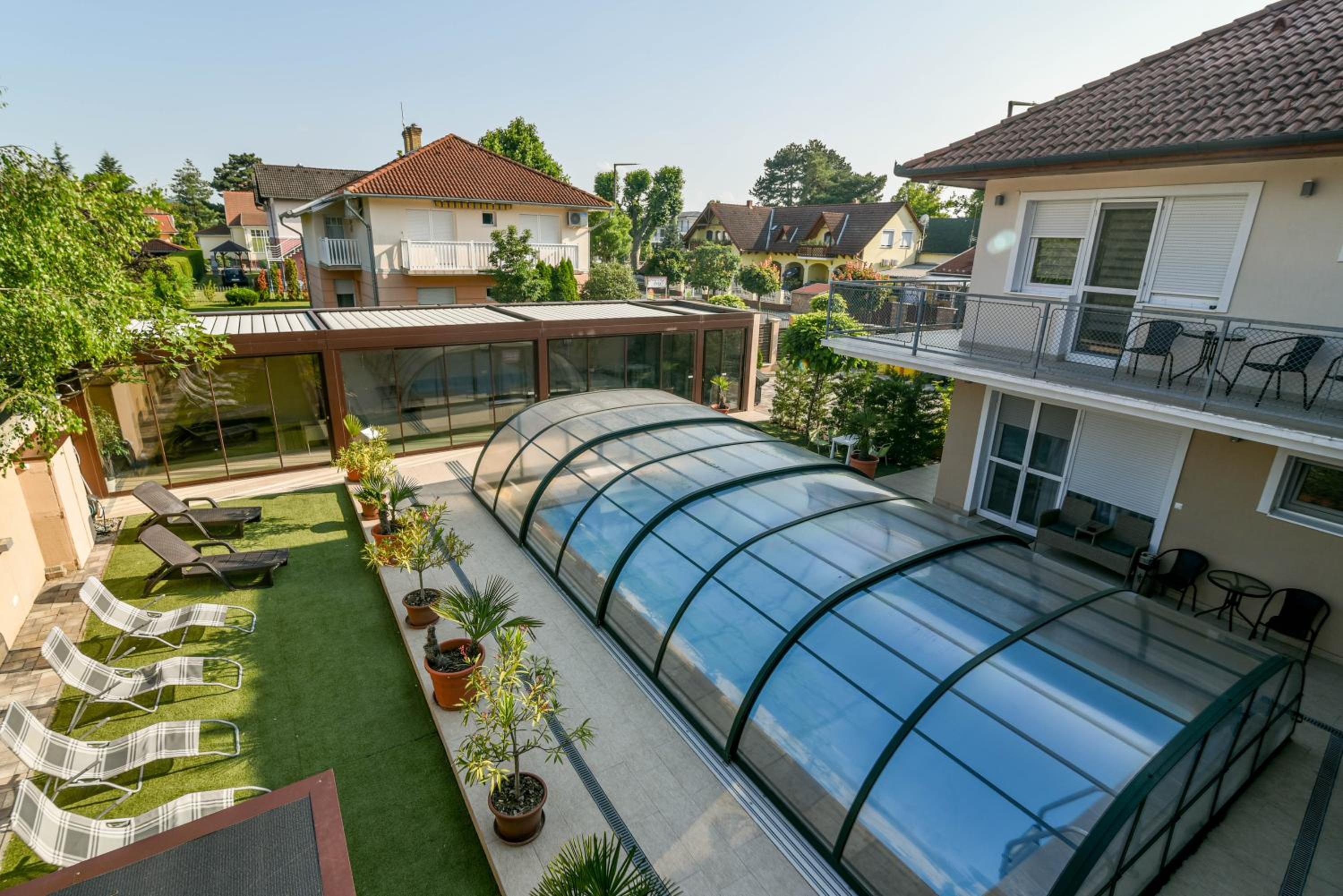 Happy Apartments view 3