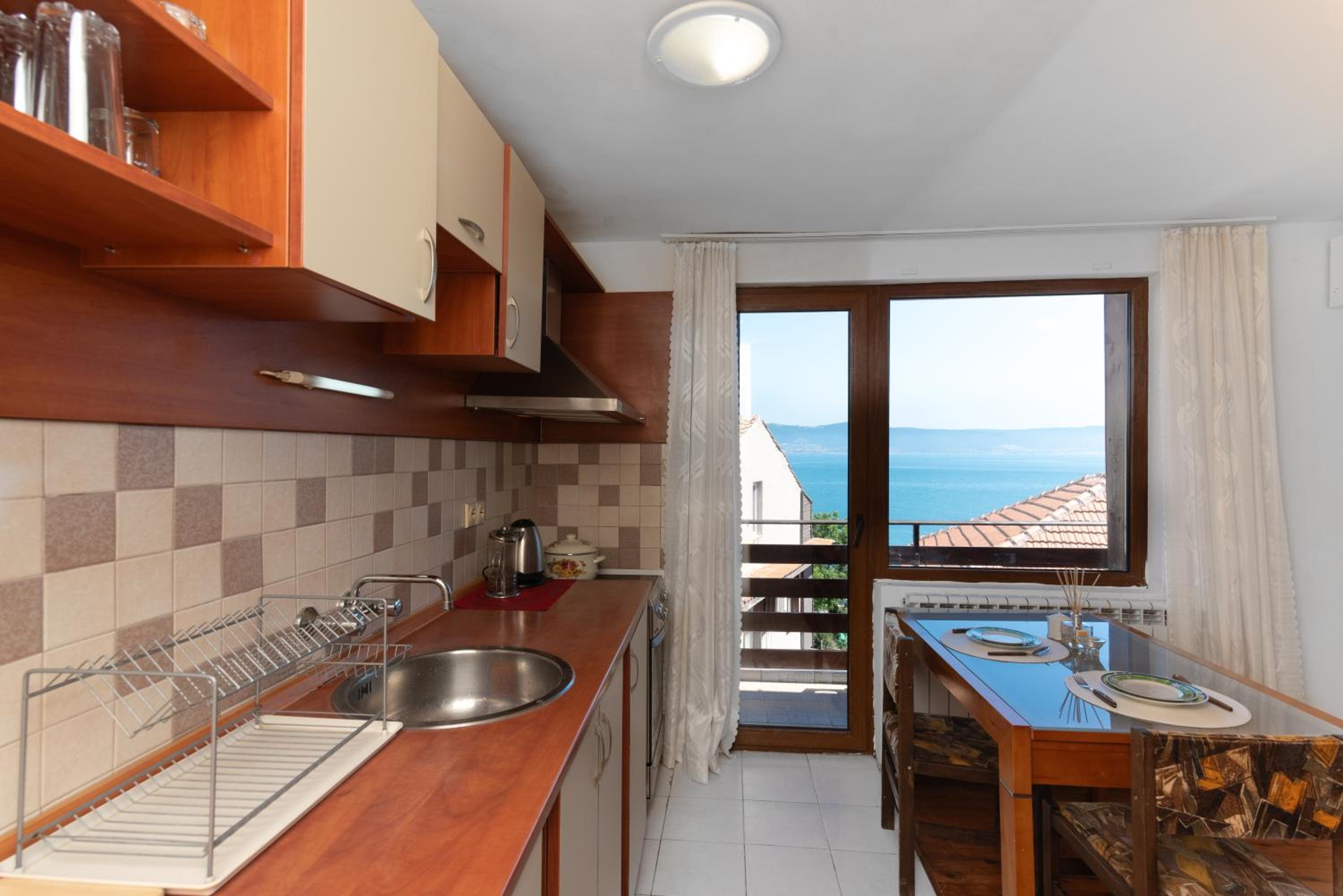 Royal Blue Apartments with Sea View in Old Nessebar