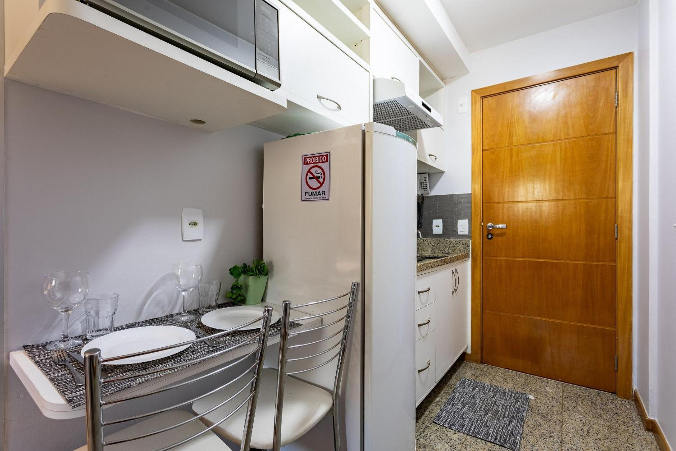 Life Resort beira lago próx a esplanada