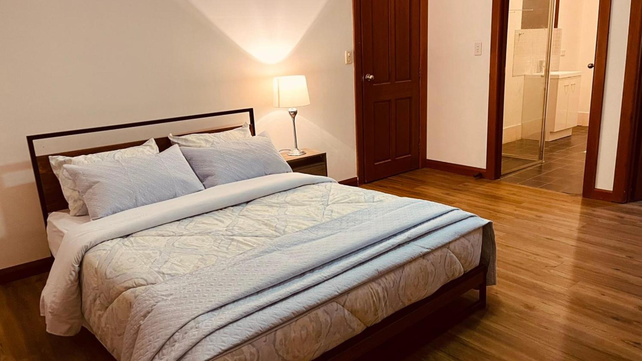 Kathmandu Farmstay - Pool Table, Ping Pong, Bicycles, PlayStation, Netflix, close to Bathurst and Mayfield Garden