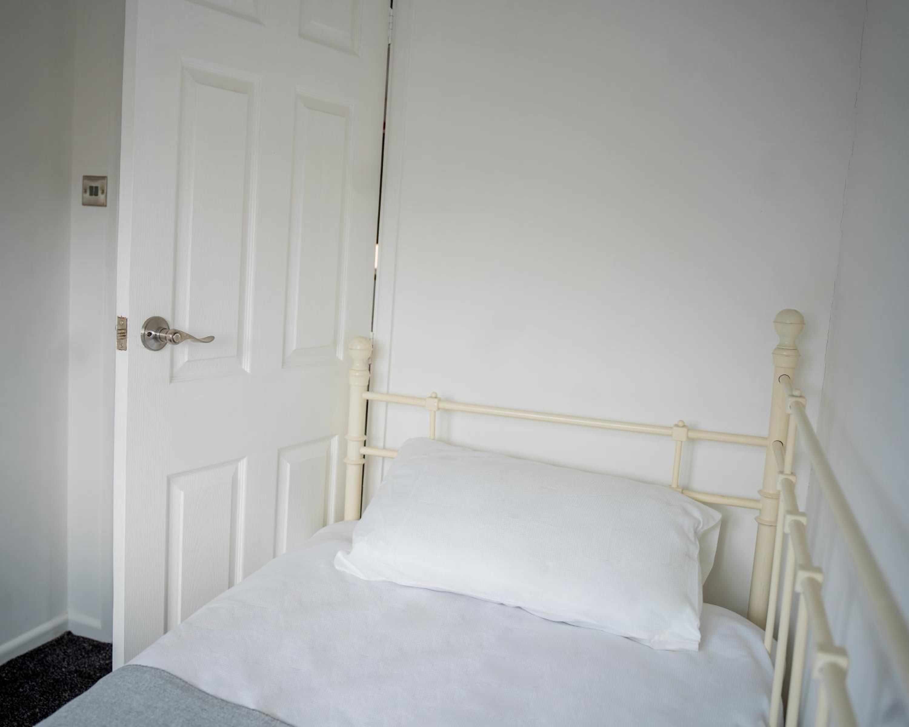 Rent Entire Calmhaven Apartment