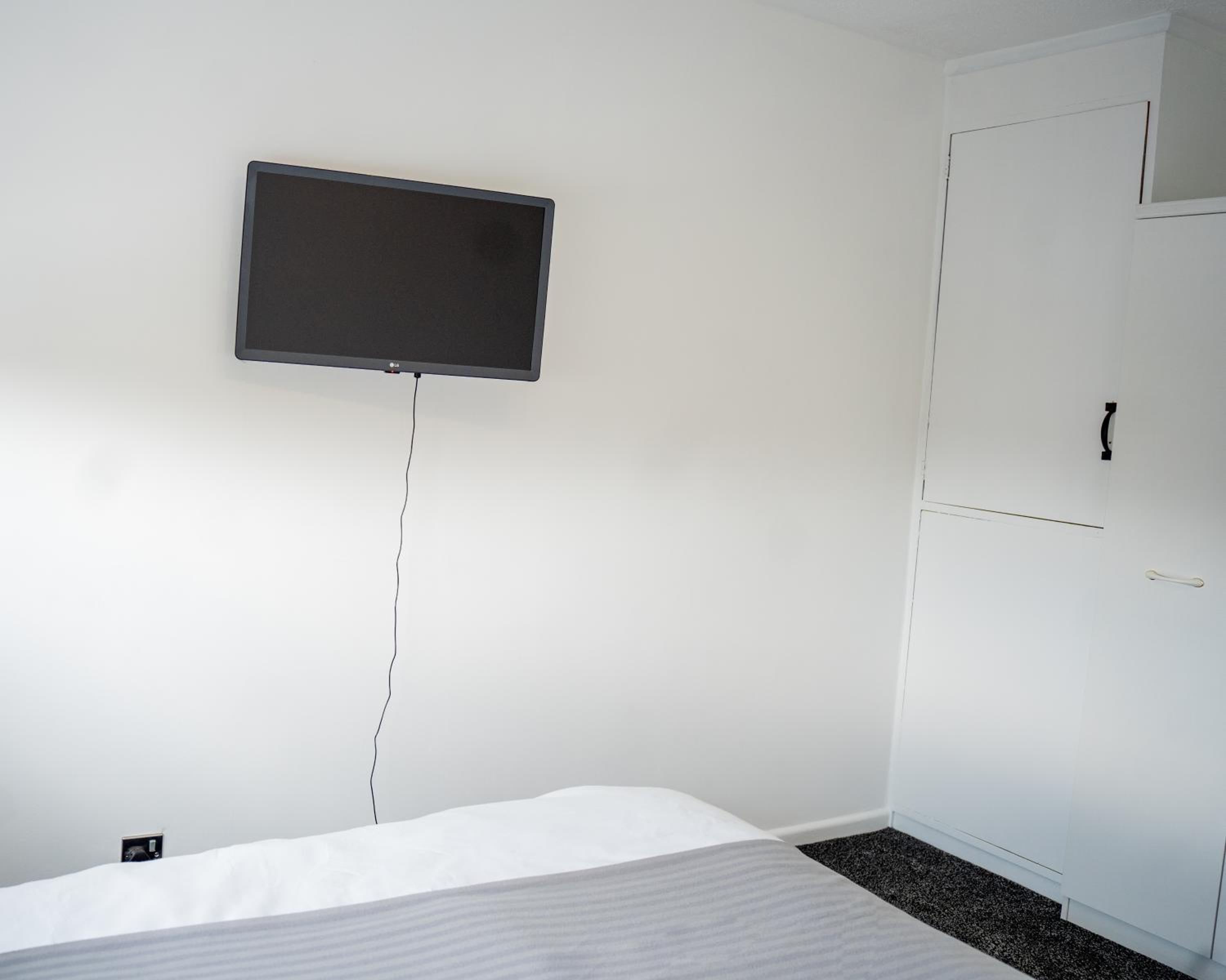 Rent Entire Calmhaven Apartment