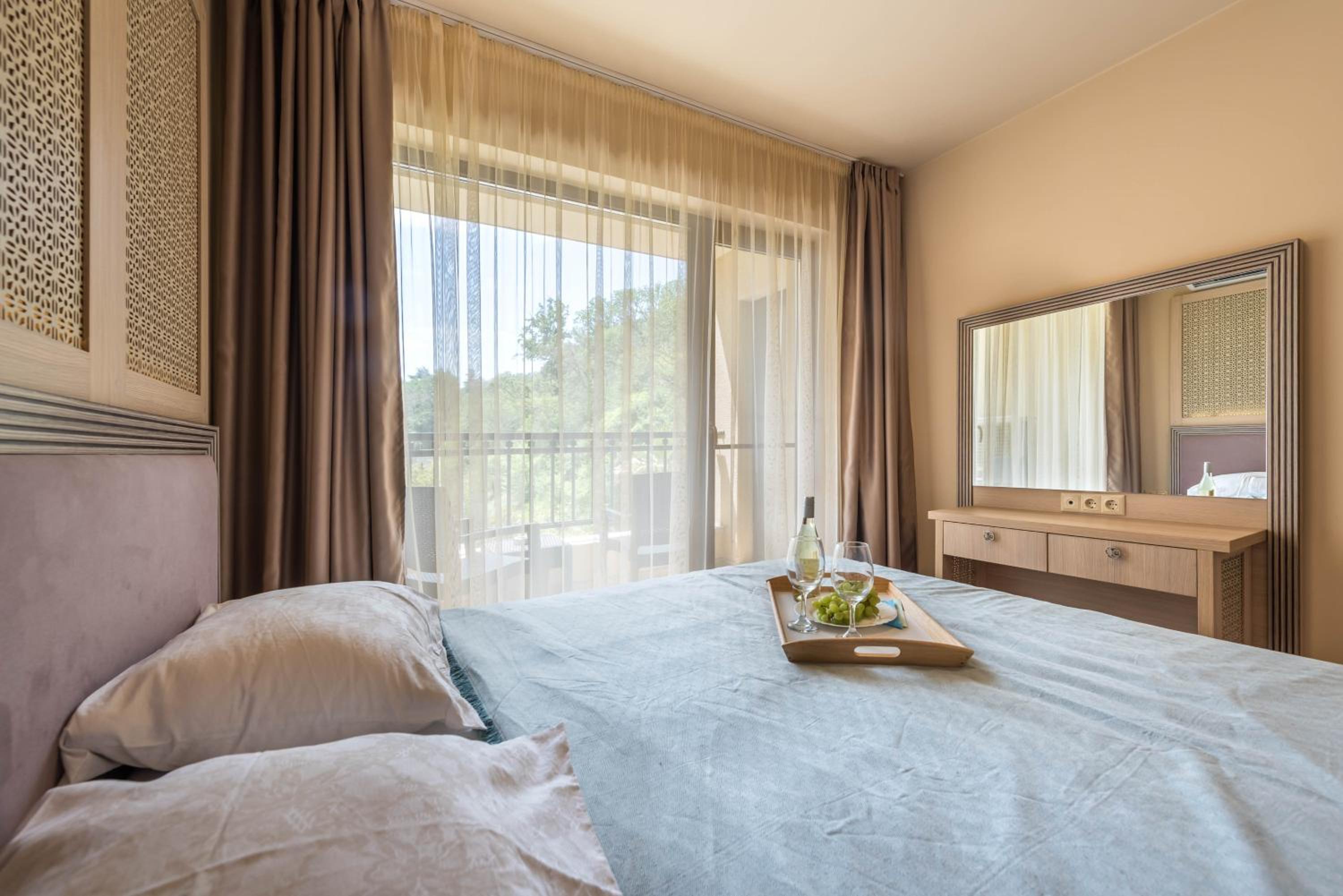 Golden Sands Apartment