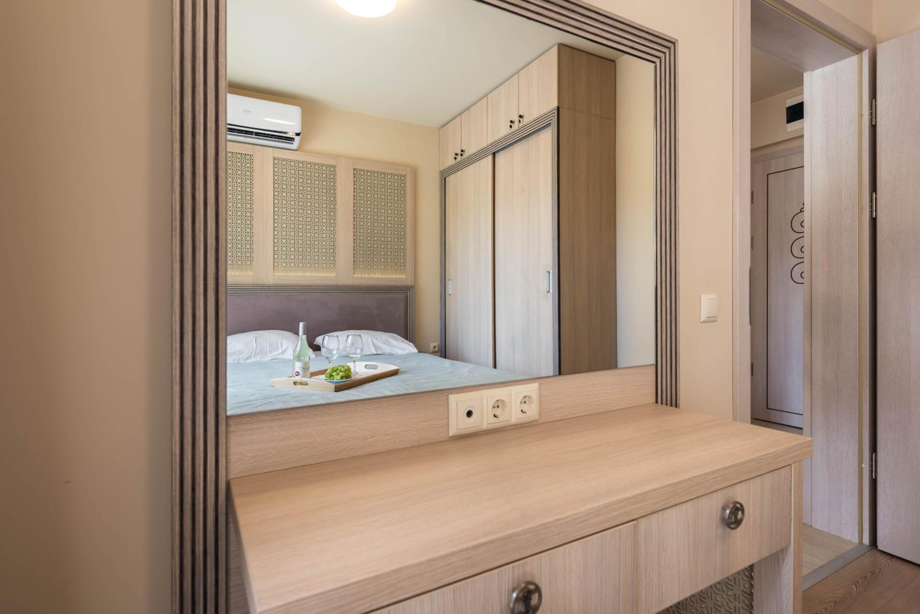 Golden Sands Apartment