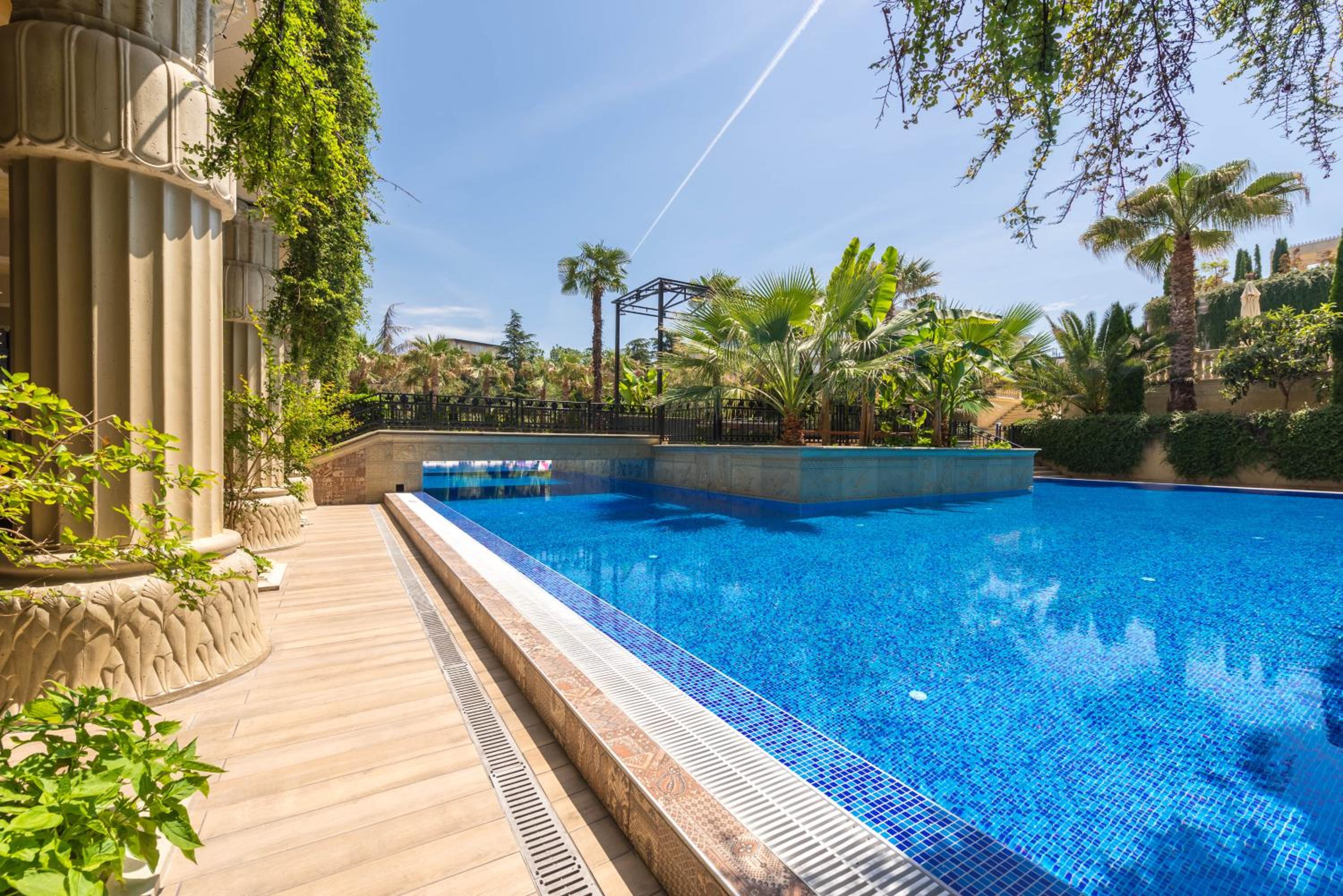 Golden Sands Apartment