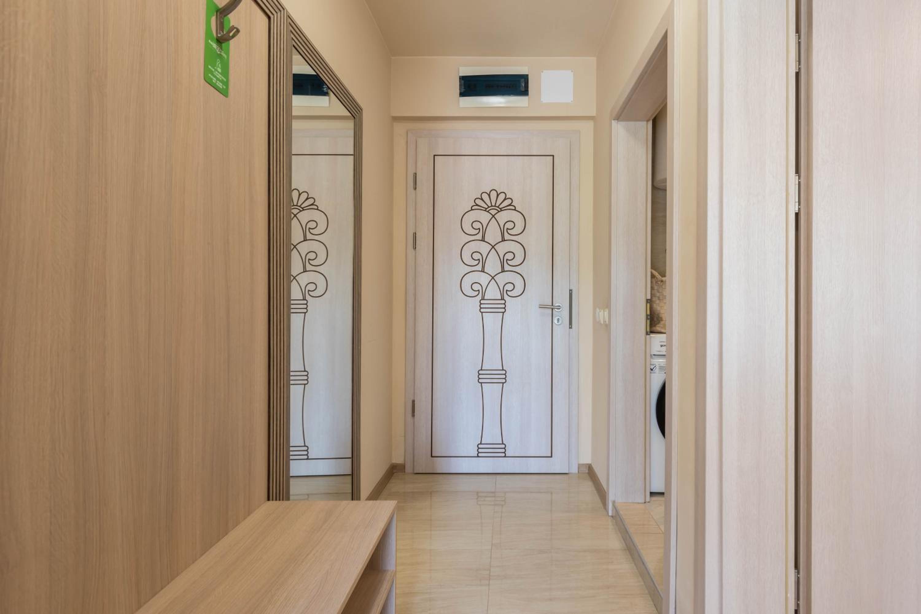 Golden Sands Apartment