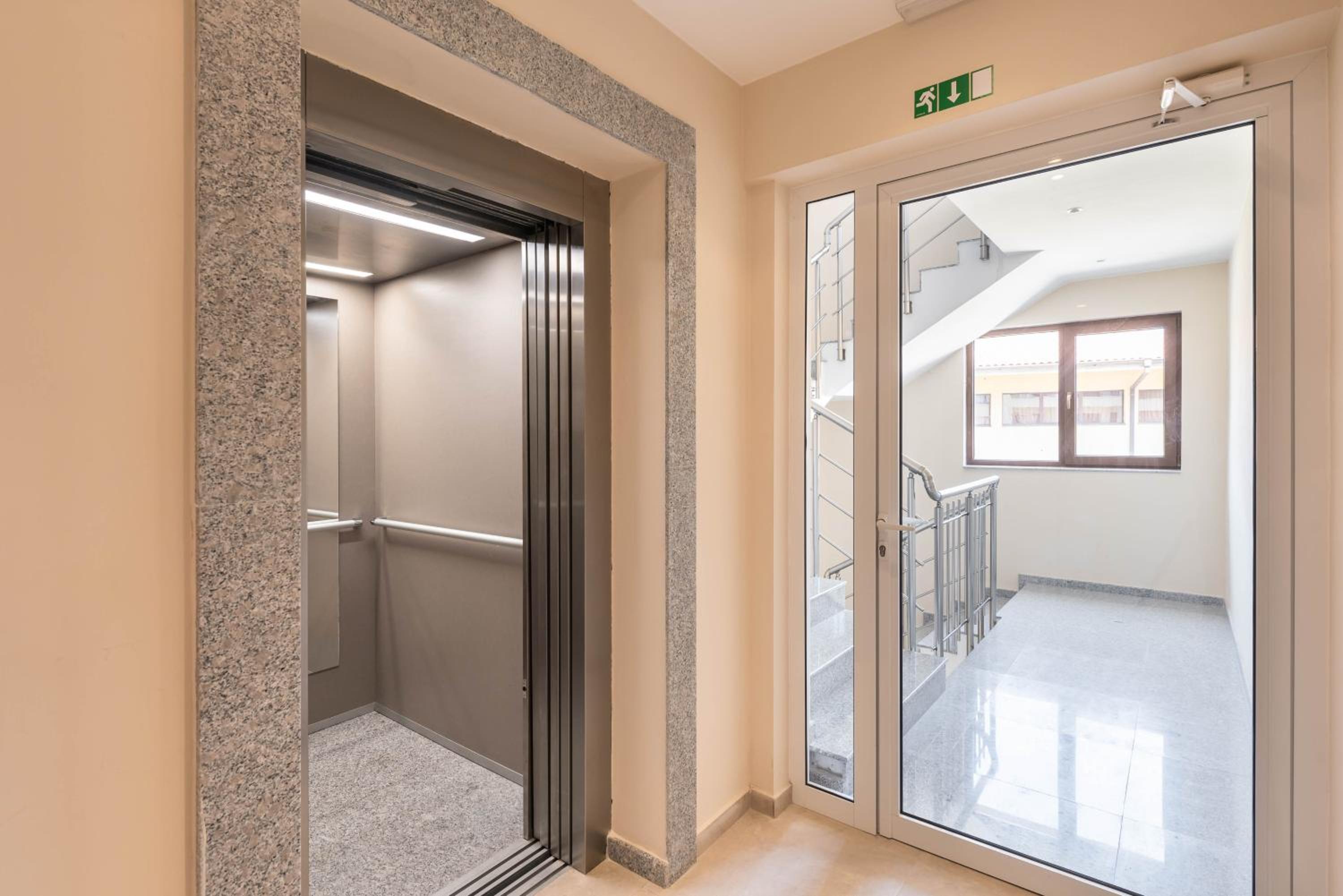 Golden Sands Apartment