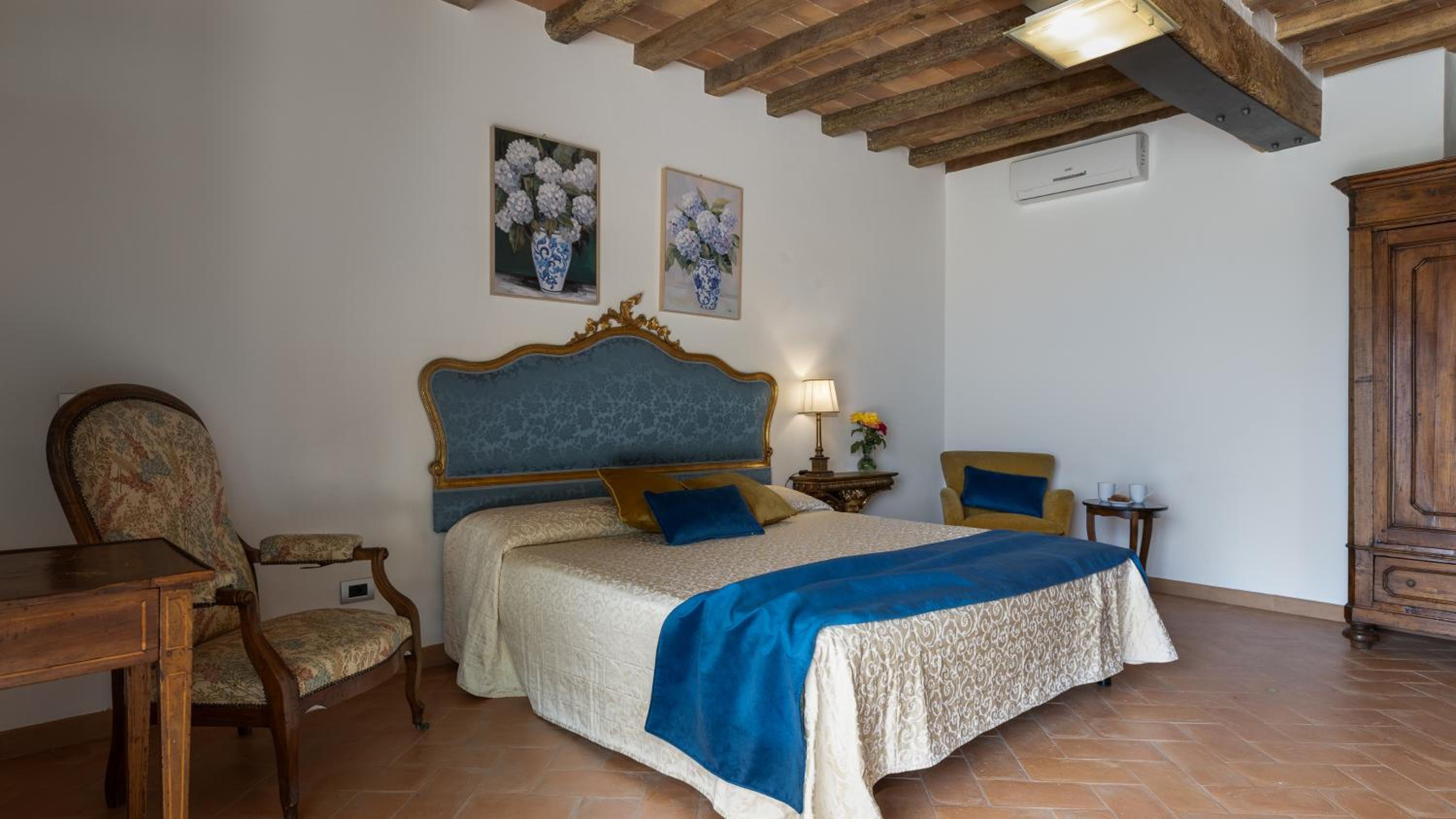 Cortona Vacations - IL ROMITOIO 12, Emma Villas - Property Image 2