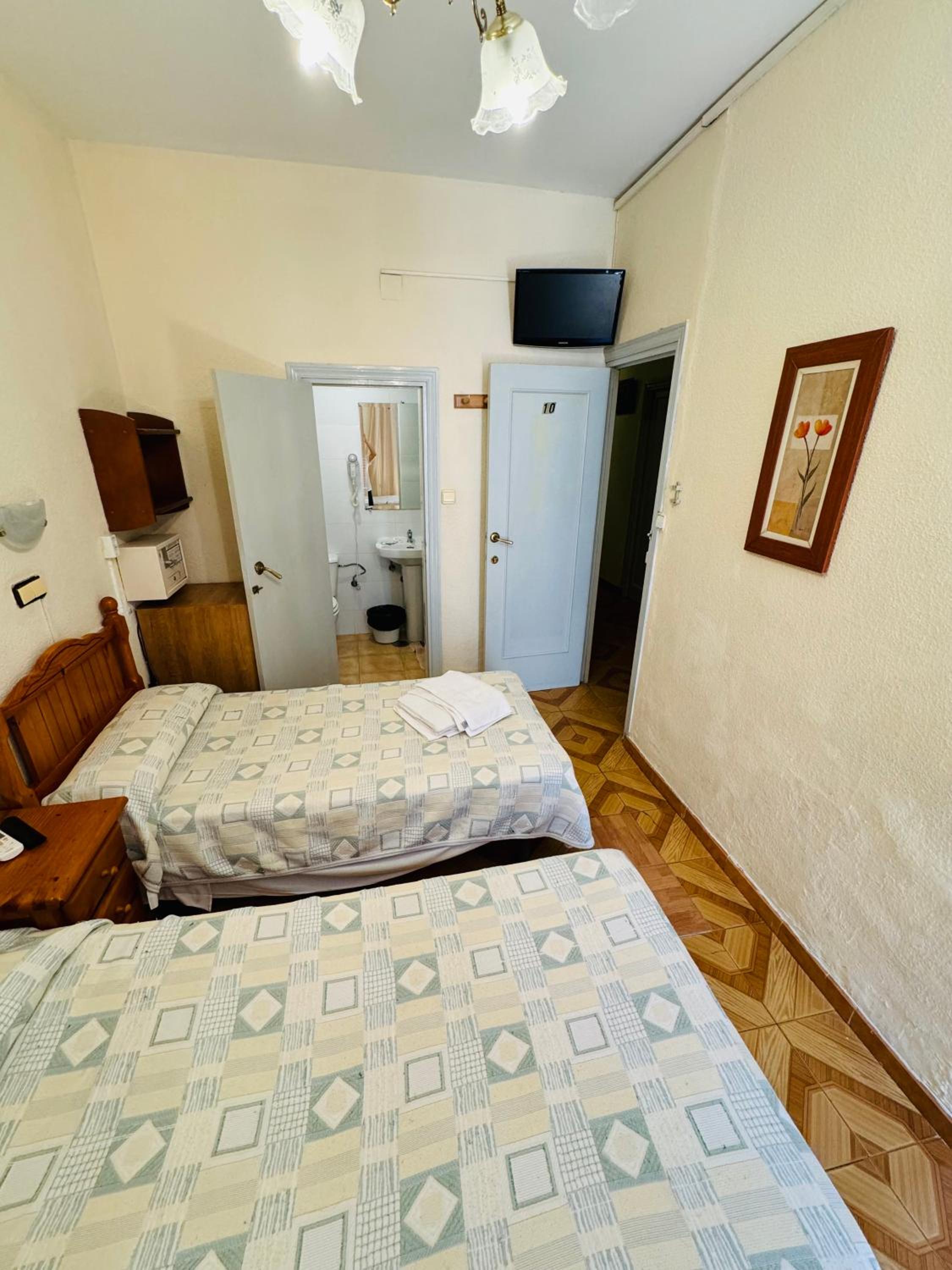 hotel room