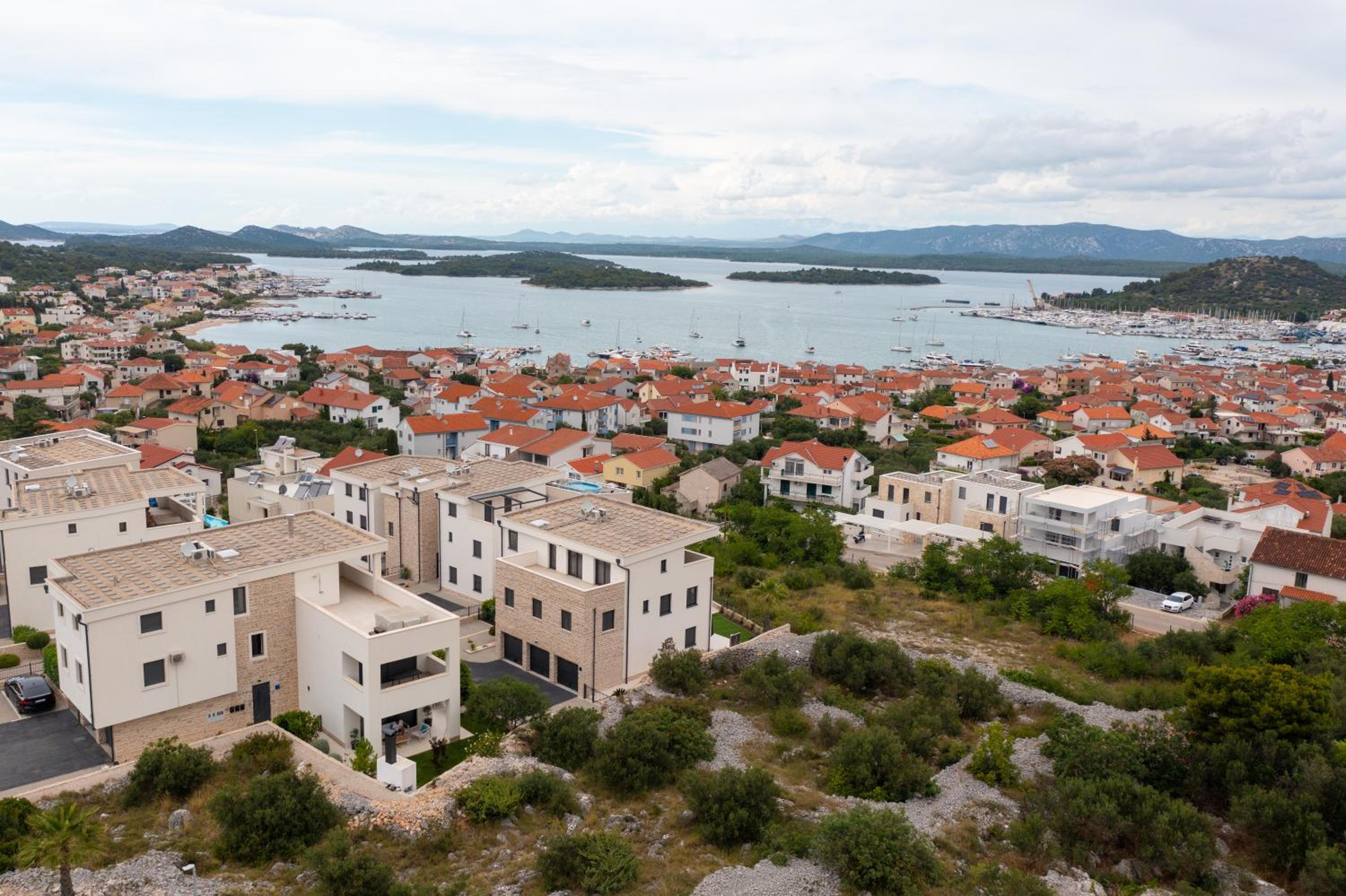 Apartment Široko