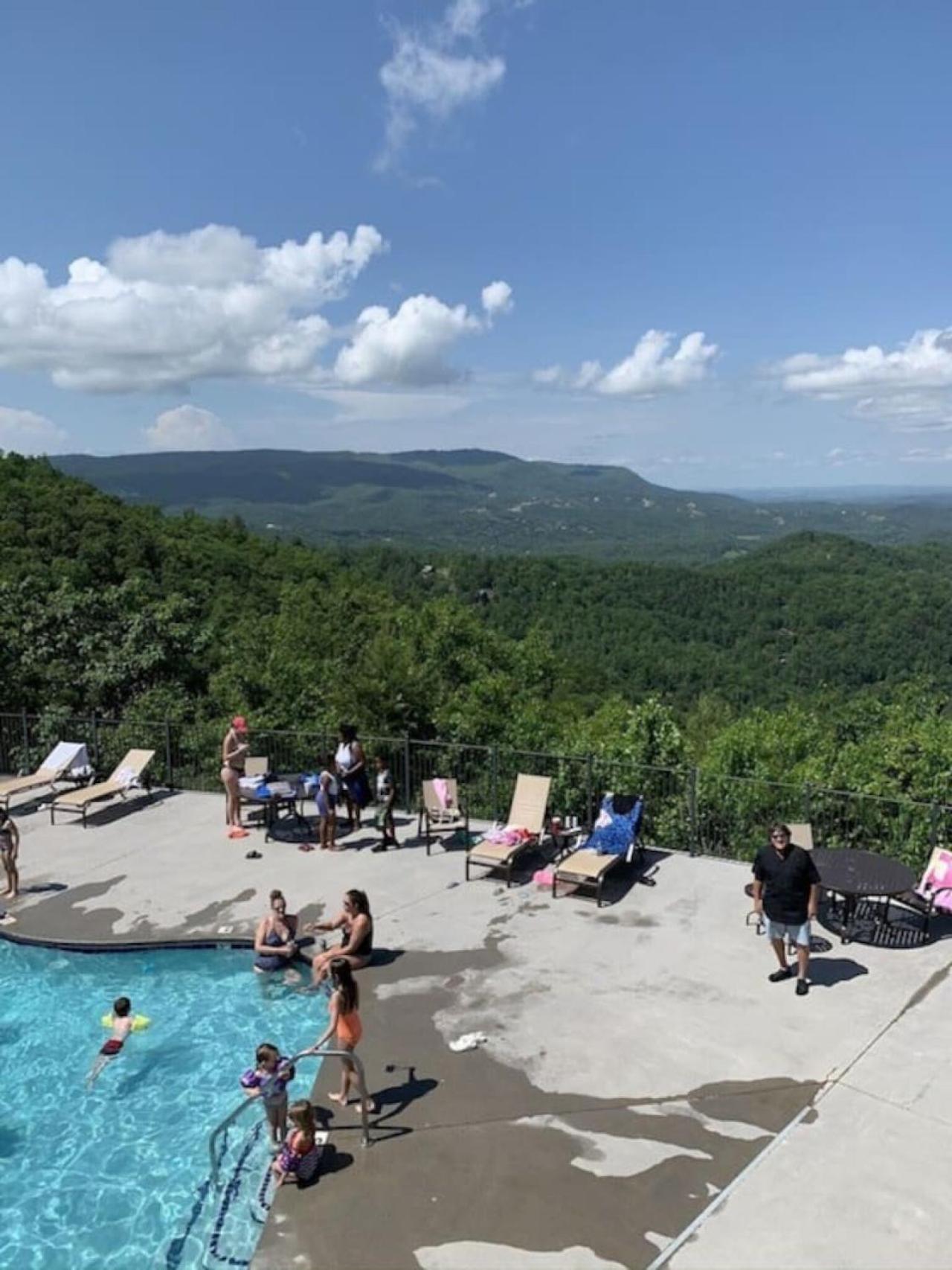 Heavenly Daze A Peachful Retreat view 5