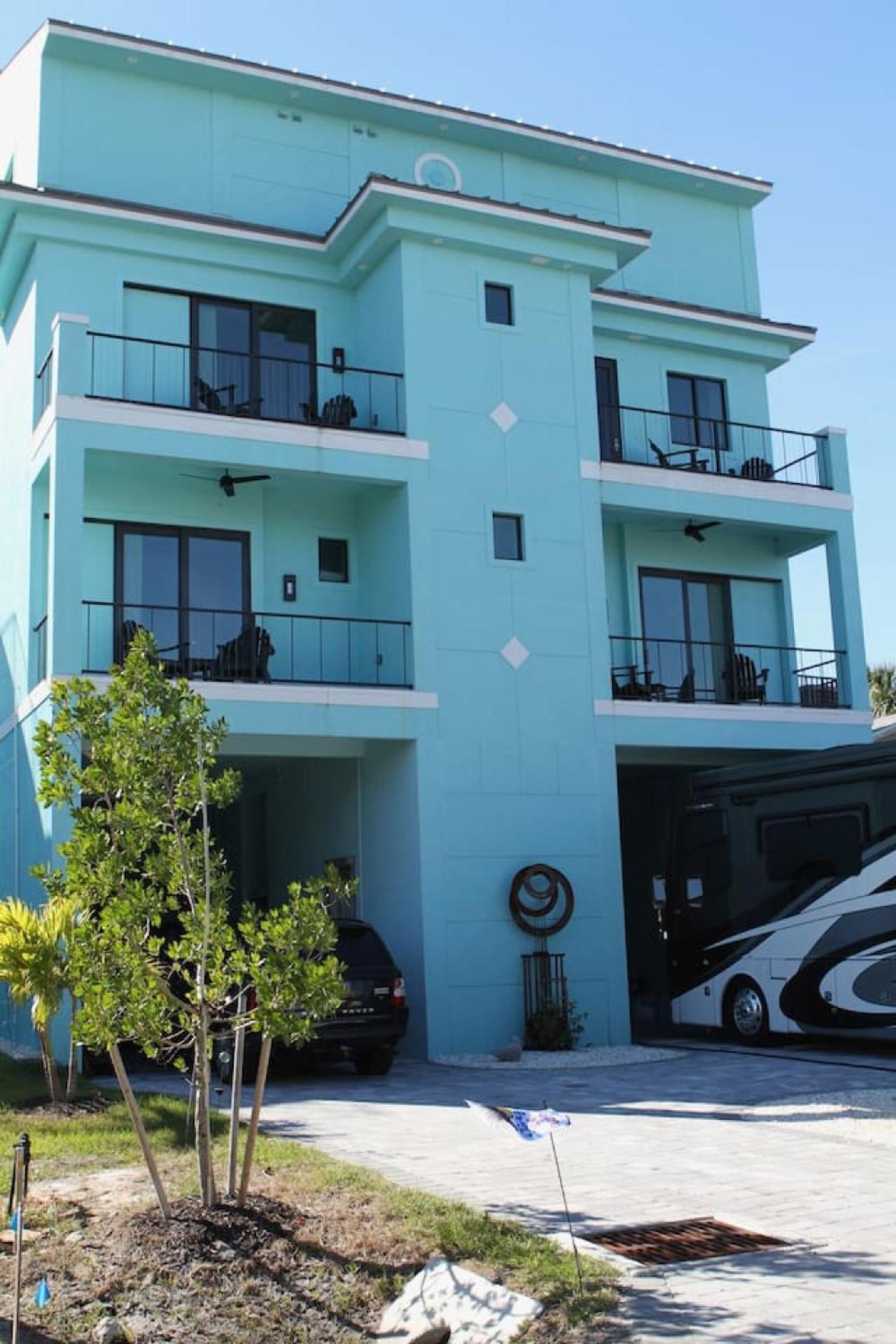 ISLAND TIME 5 STAR Beach Vacation featured on Destination Chanel May 2025 view 2