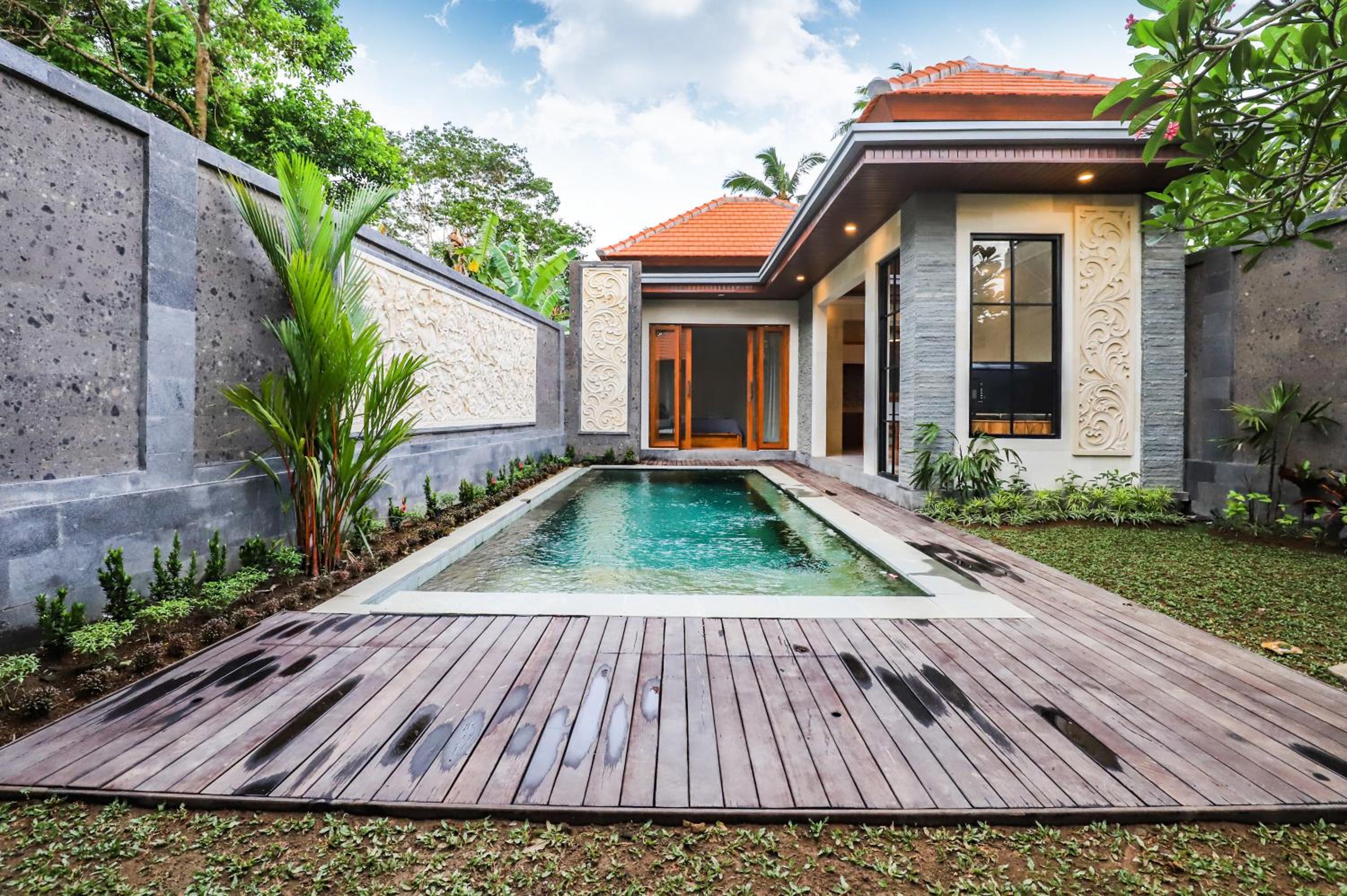 The Green Lagoon. Just Built. 2BDR, Pool, Kitchen view 3