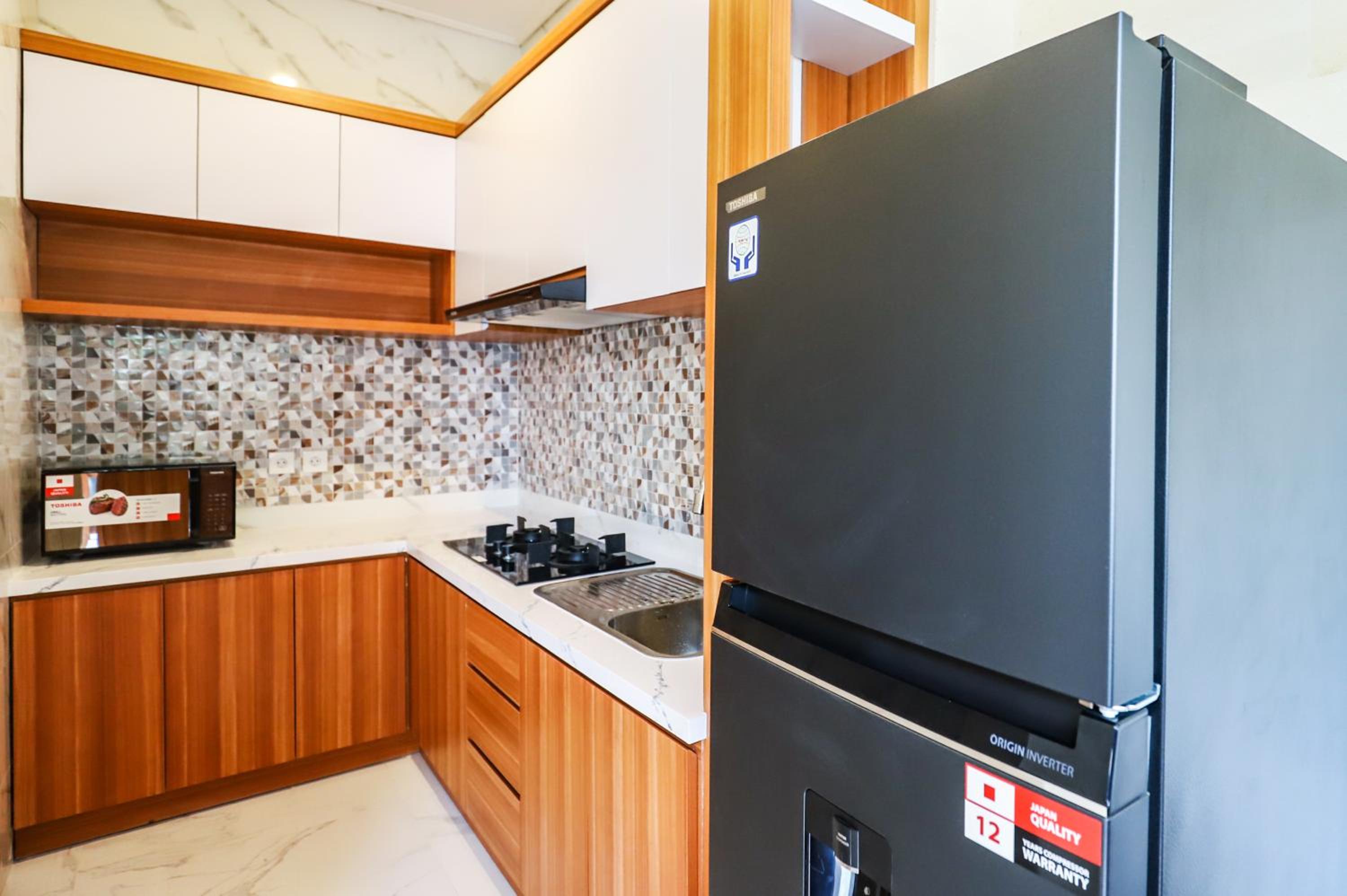 The Green Lagoon. Just Built. 2BDR, Pool, Kitchen view 5