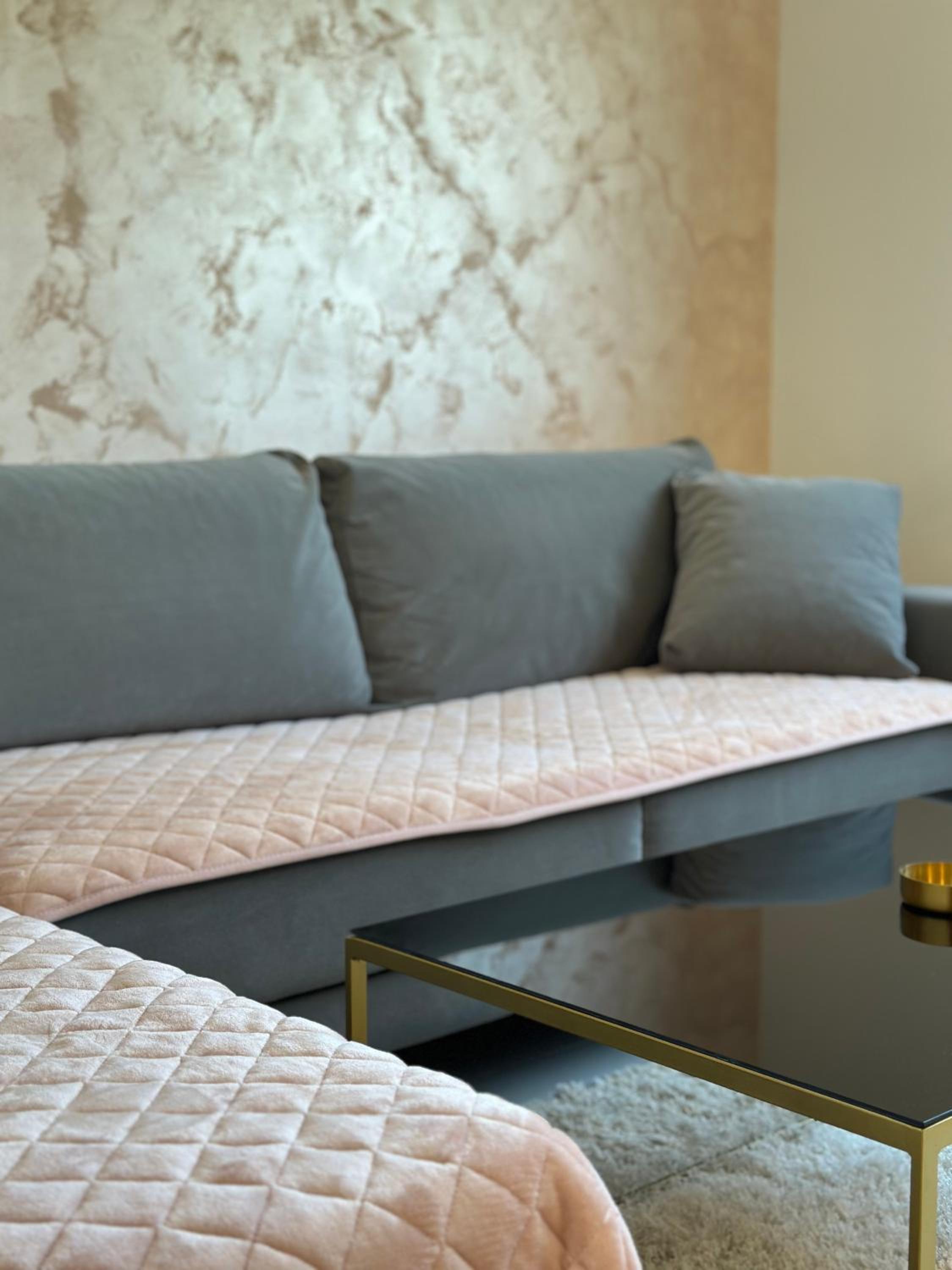 Mia Gi Luxury + Garage