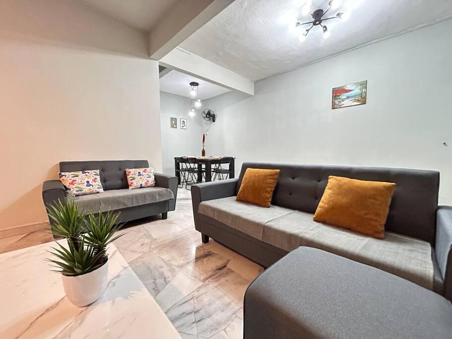 Ipoh Comfortable Family Homestay 4R3B 12pax SY25 photo 1