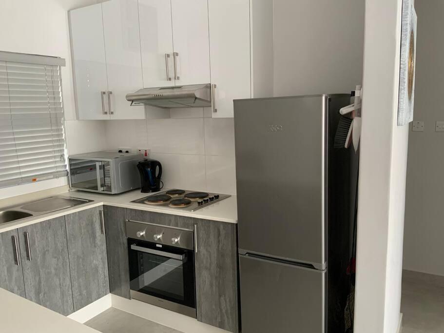 Zest Apartment