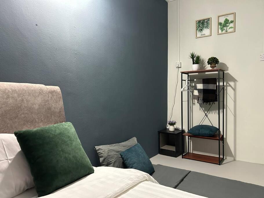 Ipoh Comfortable Family Homestay 4R3B 12pax SY25 view 4