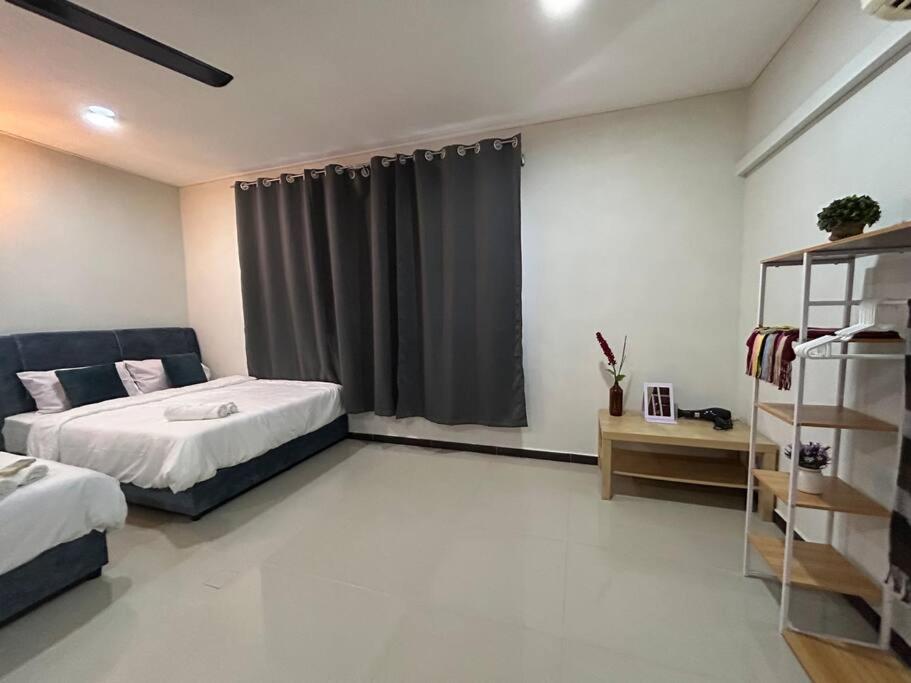 Ipoh Comfortable Family Homestay 4R3B 12pax SY25 view 5