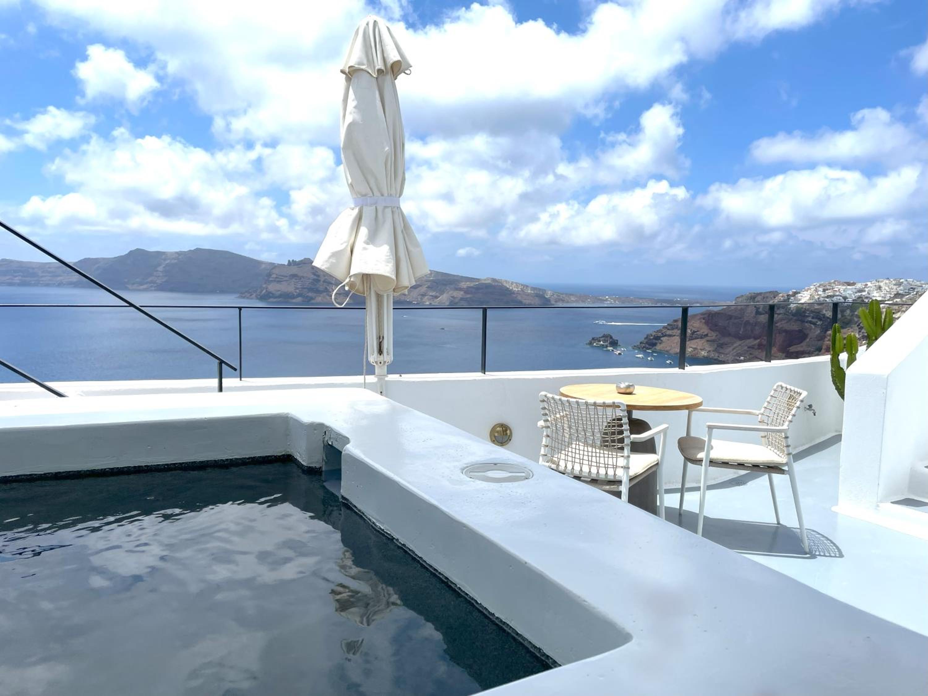 Oia Vacations - IKIES Santorini - Property Image 6