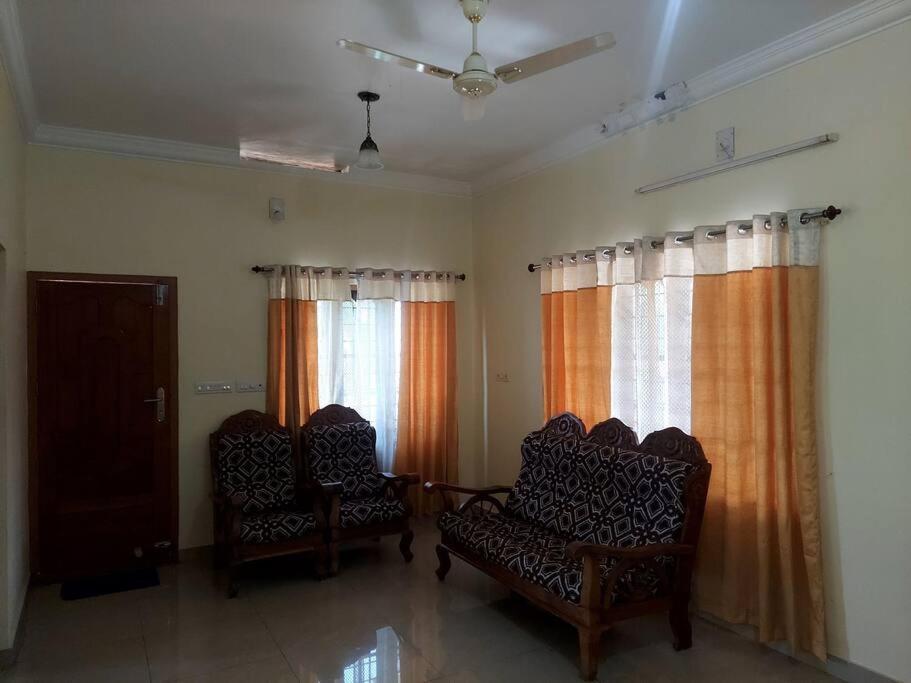 Spacious Family Home - Pristine view 5