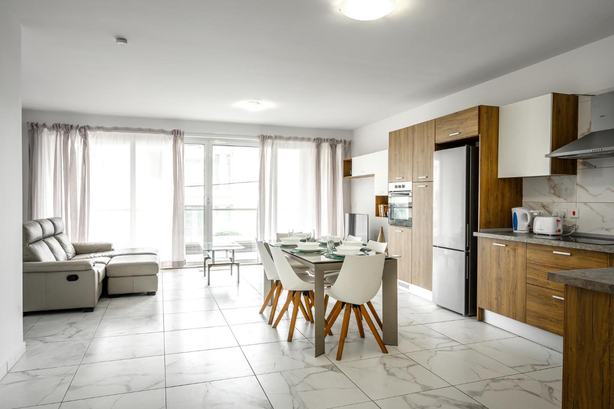 Spacious Modern Apartment Near the Sea in Xemxija photo 1