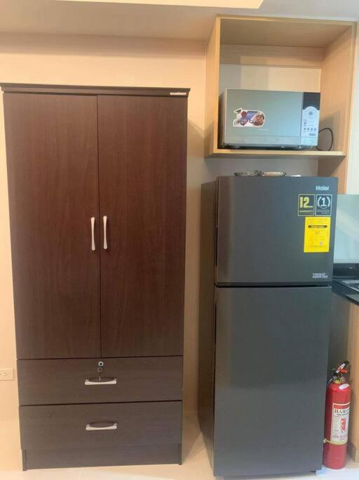 Elegant and cozy fully furnished studio unit view 4