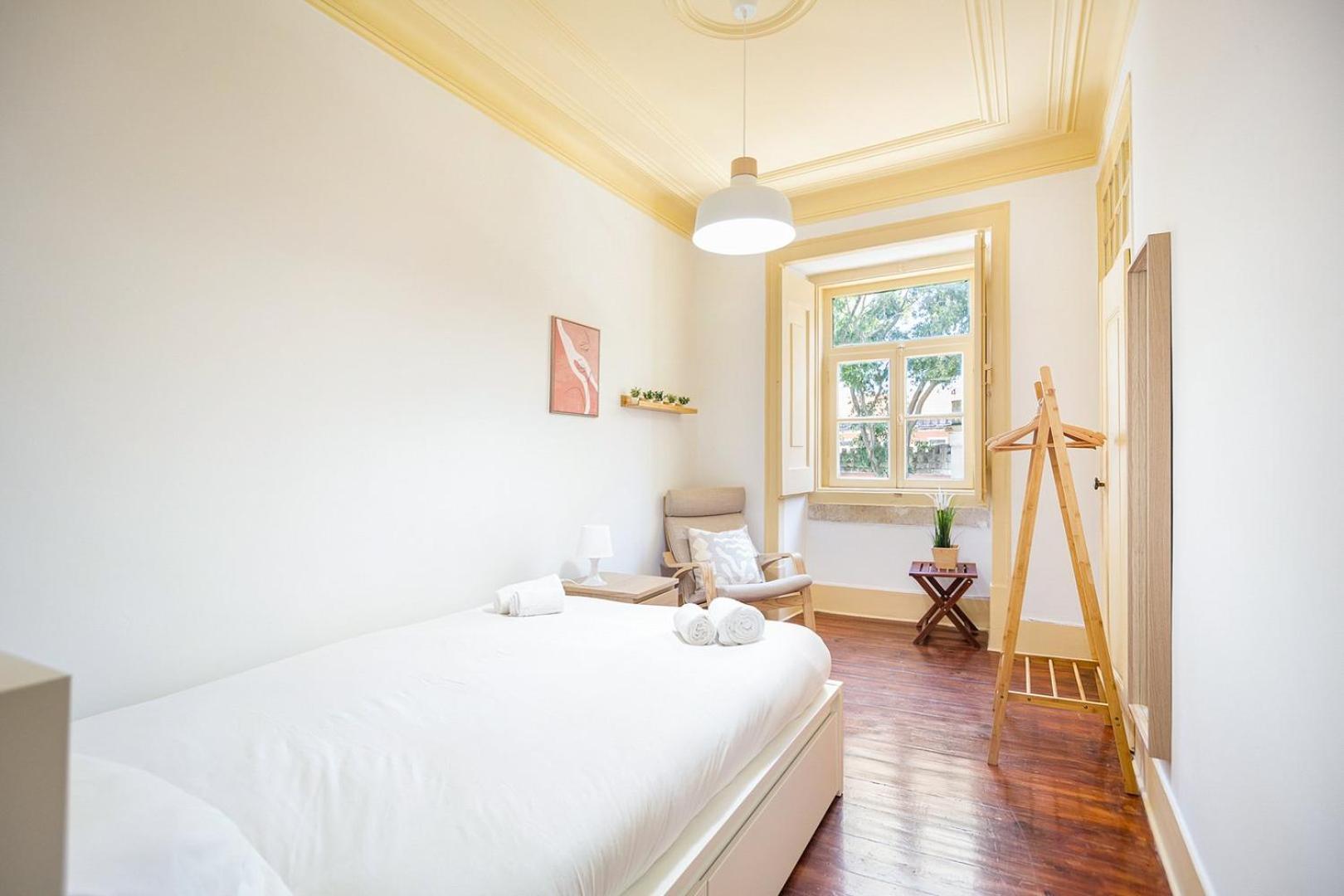 GuestReady - Classical Portuguese Style Family Apt in Bohomeain Alfama view 4