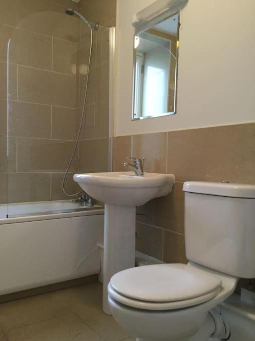 Central 2 bedroom apt in Smithfield