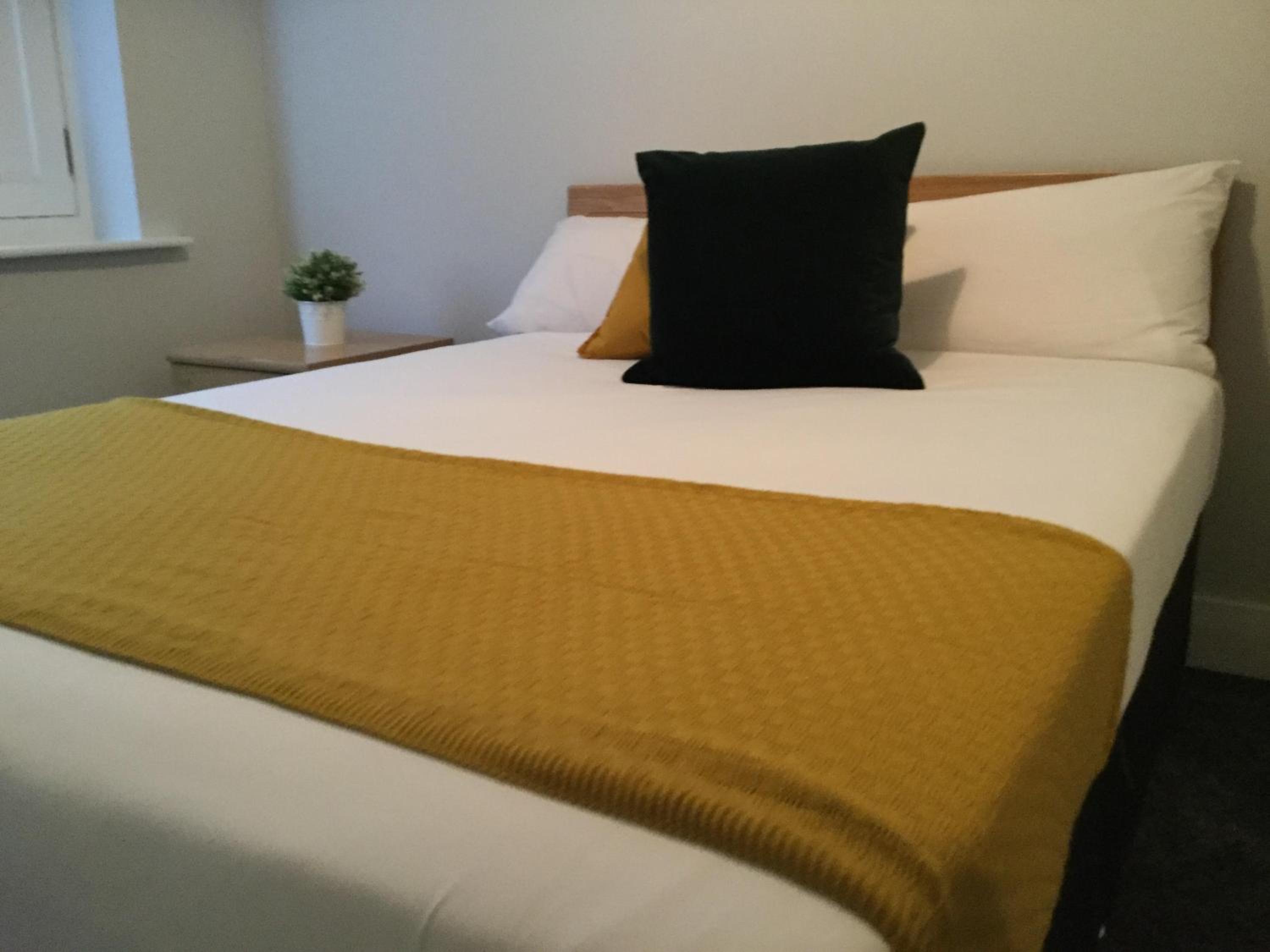 Central 2 bedroom apt in Smithfield