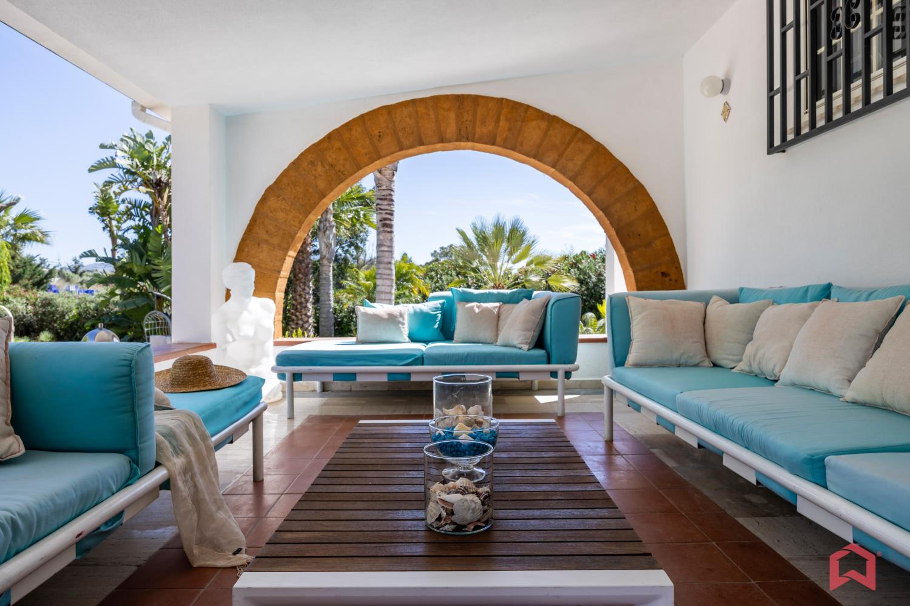 Amazing Villa with pool & Jacuzzi view 4