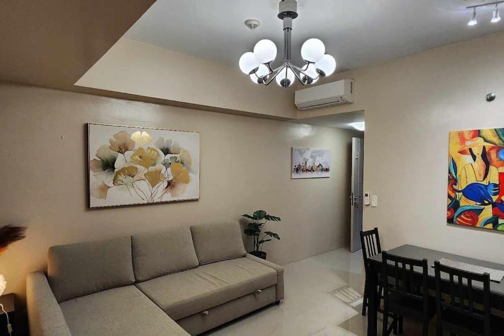 Newport City Family Suite near NAIA T3 view 3