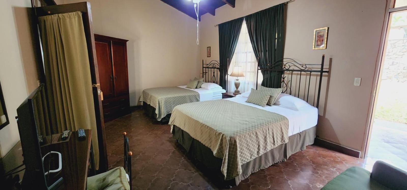 Camilas Hotel