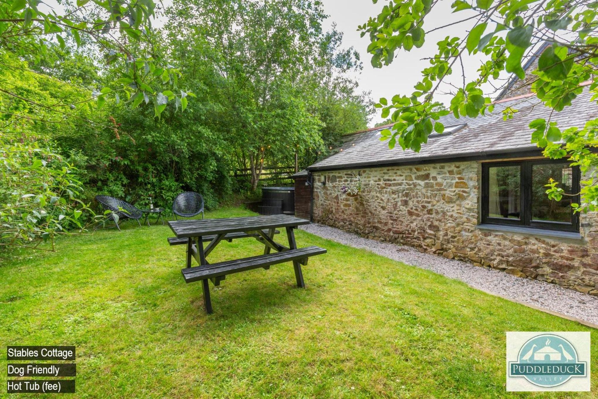 Puddleduck Valley - Dog Friendly